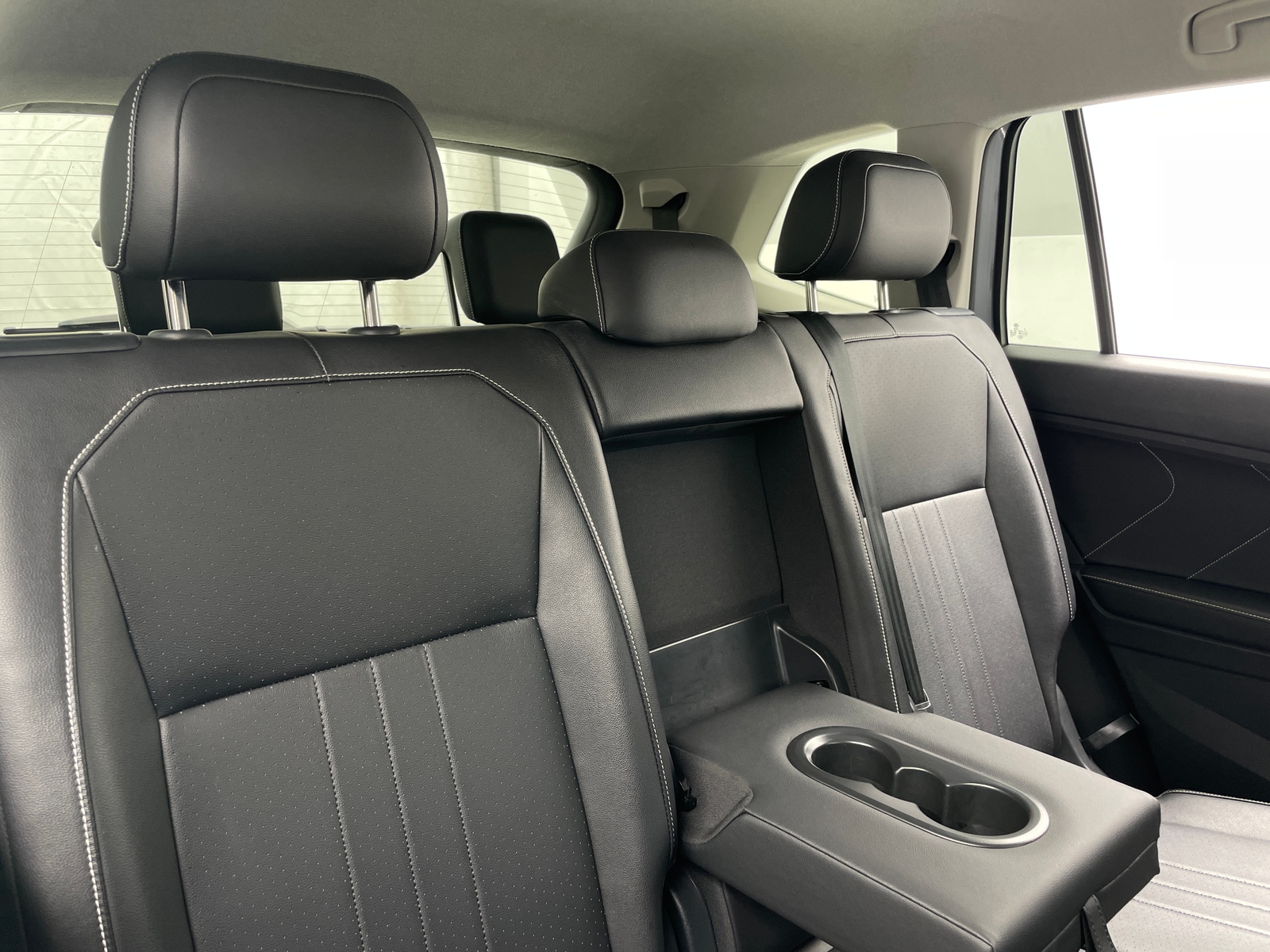 Thumbnail: 2024 Volkswagen Tiguan - 5