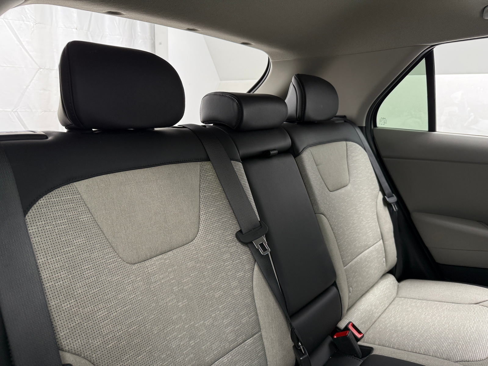 Thumbnail: 2024 Kia Niro - 5