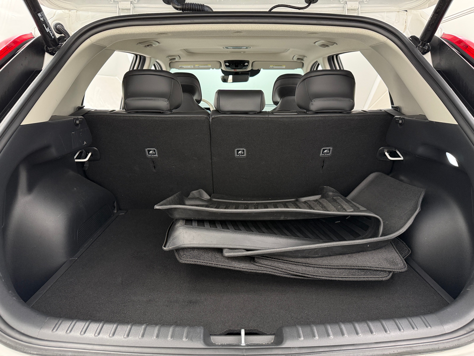 Thumbnail: 2024 Kia Niro - 6