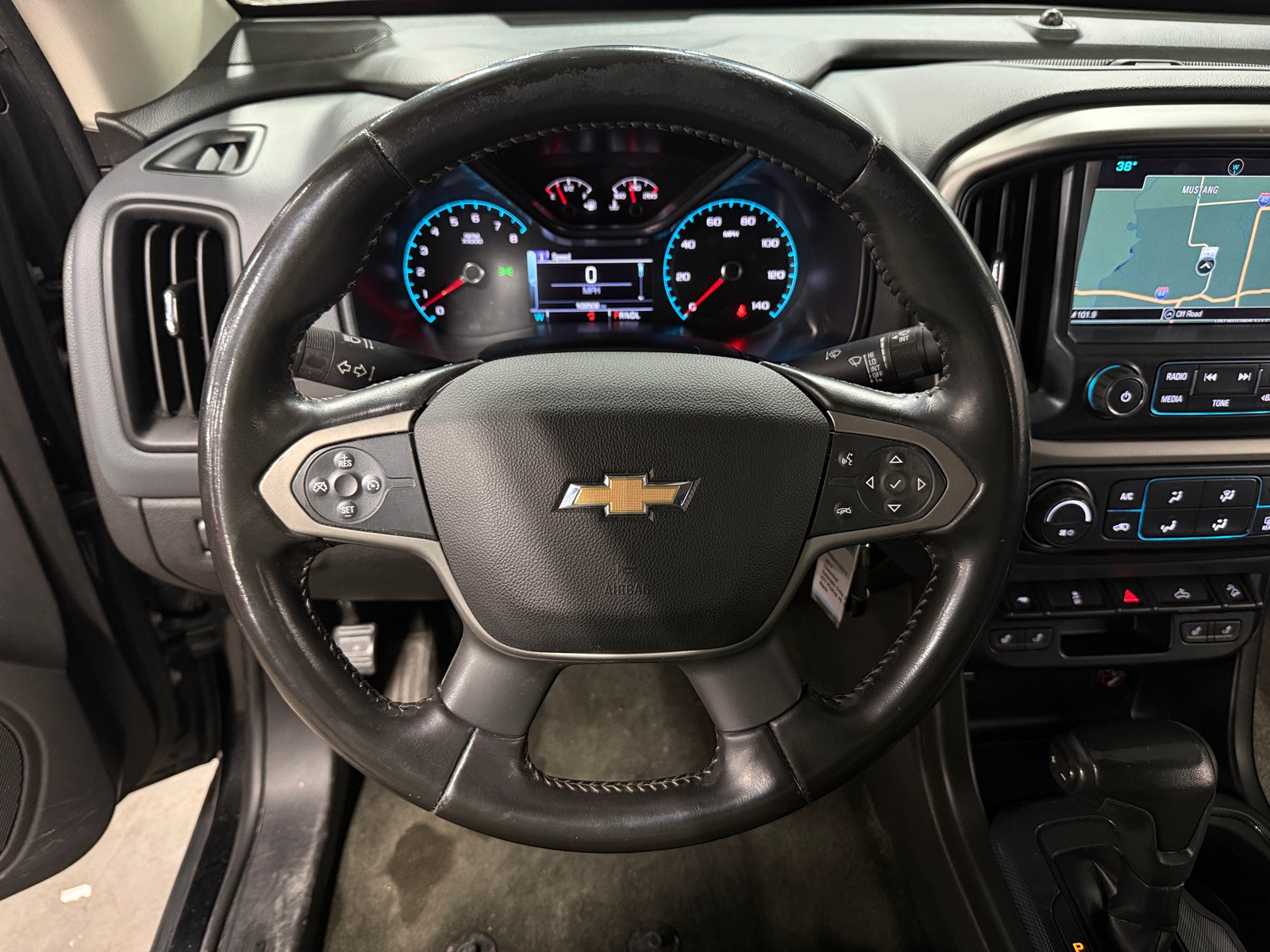 Thumbnail: 2017 Chevrolet Colorado - 4