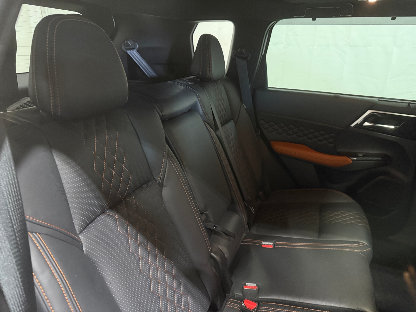 Thumbnail: 2022 Mitsubishi Outlander - 5