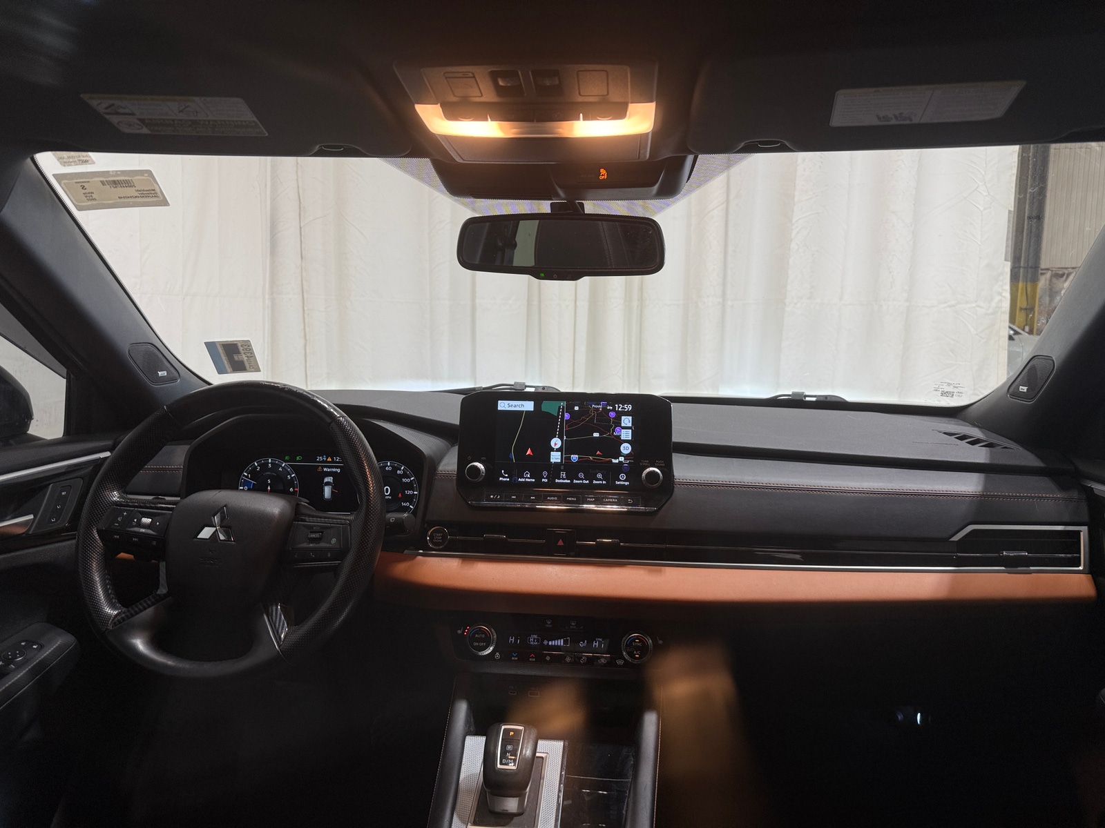 Thumbnail: 2022 Mitsubishi Outlander - 2