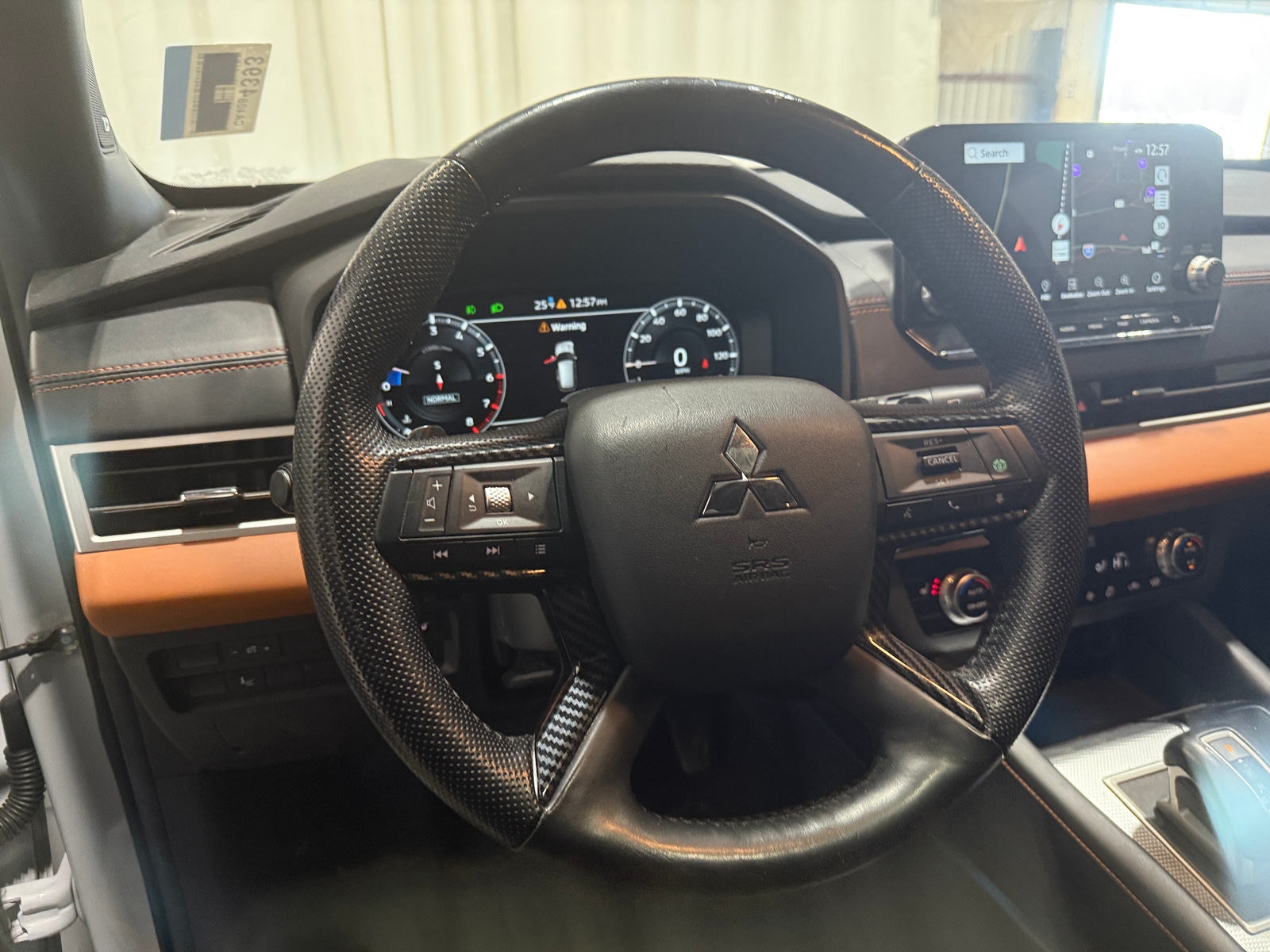 Thumbnail: 2022 Mitsubishi Outlander - 4