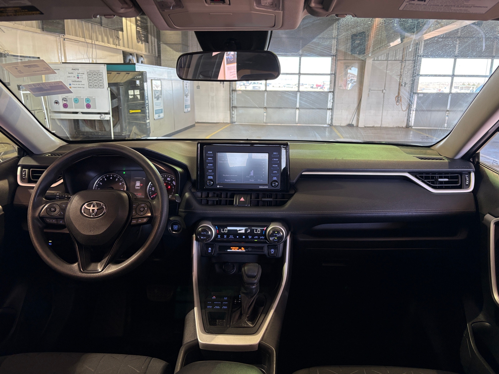 Thumbnail: 2020 Toyota RAV4 - 3