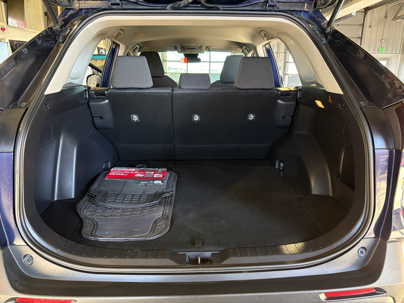 Thumbnail: 2020 Toyota RAV4 - 7