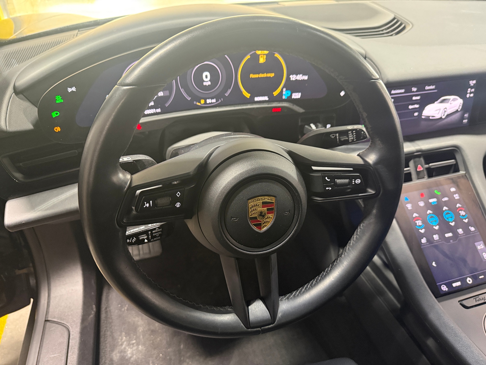 Thumbnail: 2021 Porsche Taycan - 4