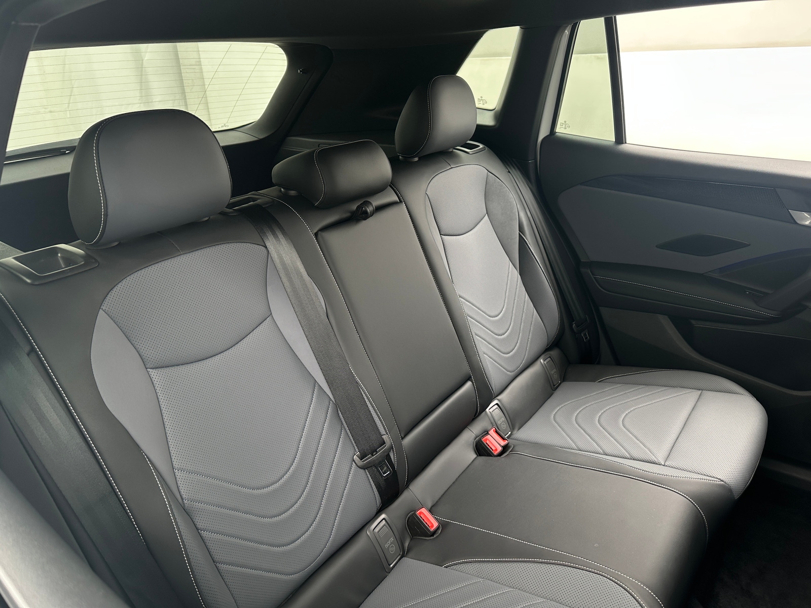 Thumbnail: 2025 Volkswagen Tiguan - 5