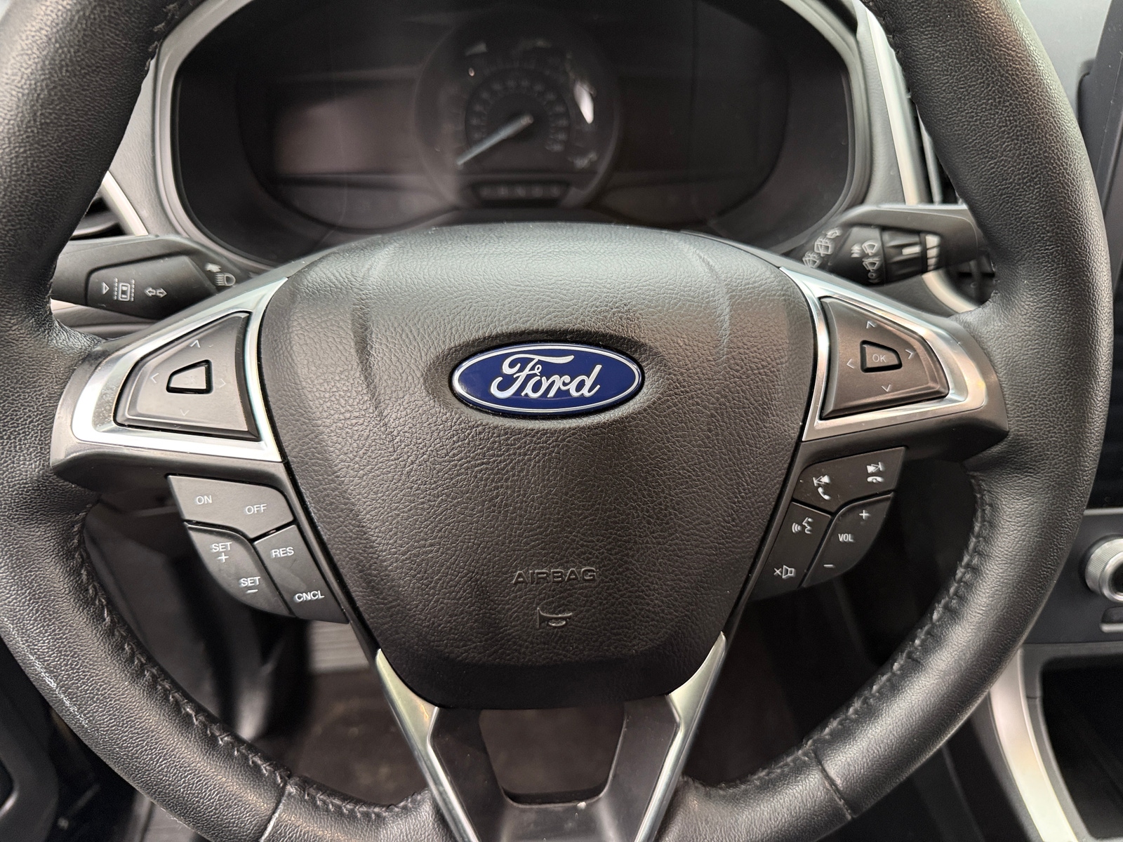 Thumbnail: 2022 Ford Edge - 4