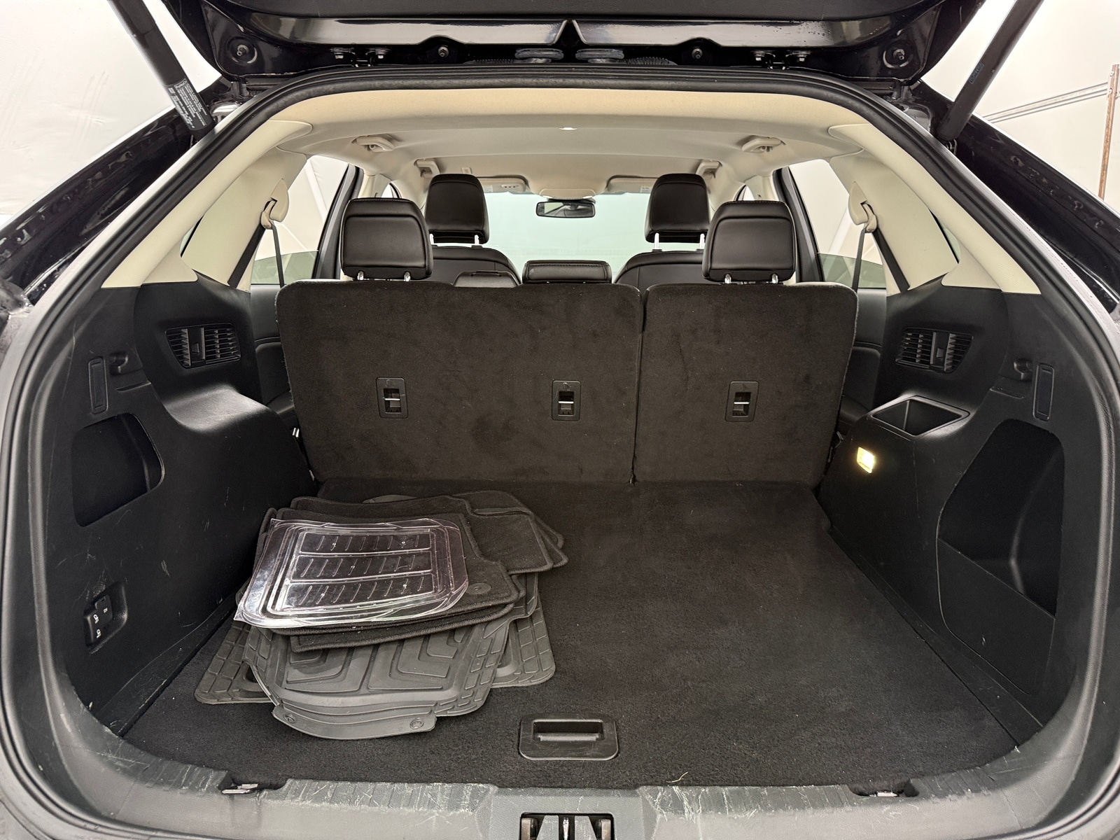 Thumbnail: 2022 Ford Edge - 6