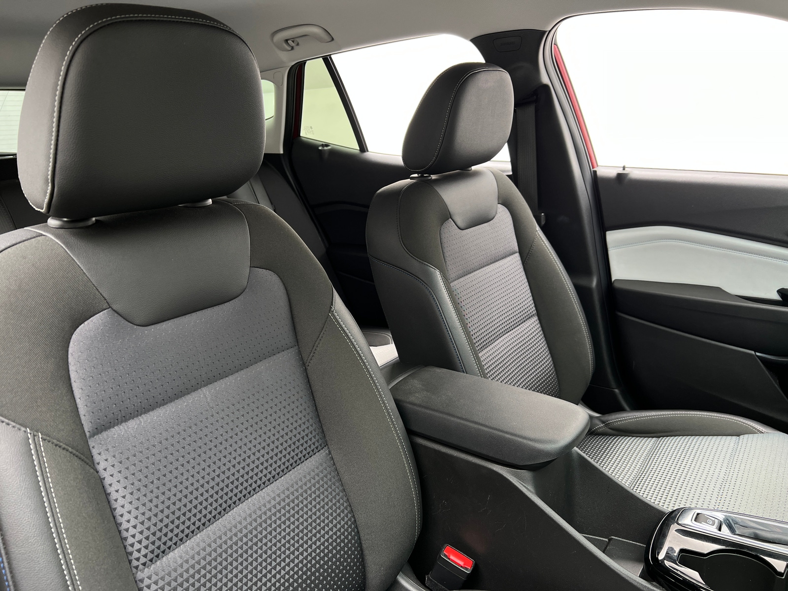 Thumbnail: 2025 Chevrolet Trax - 2