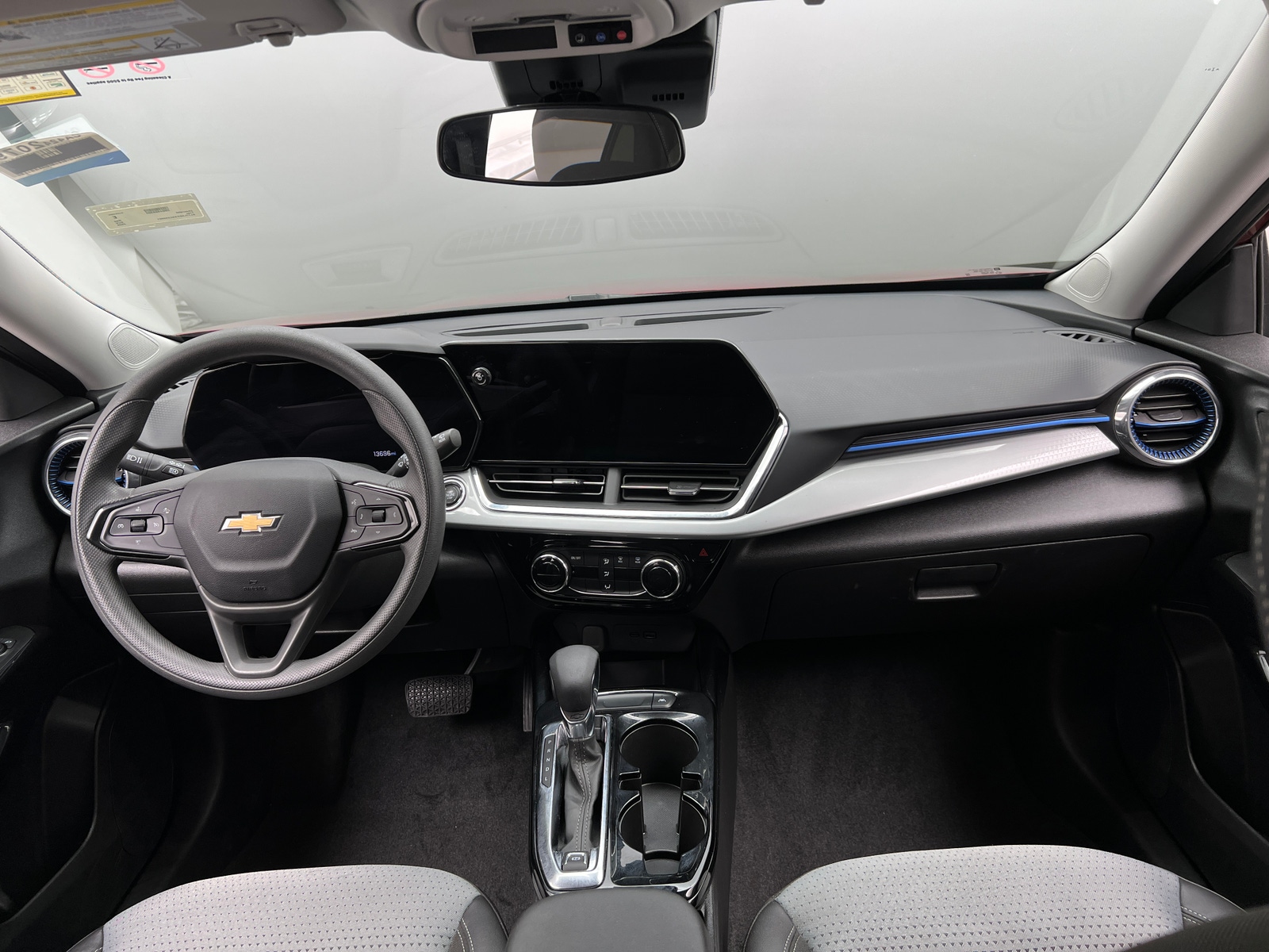 Thumbnail: 2025 Chevrolet Trax - 3