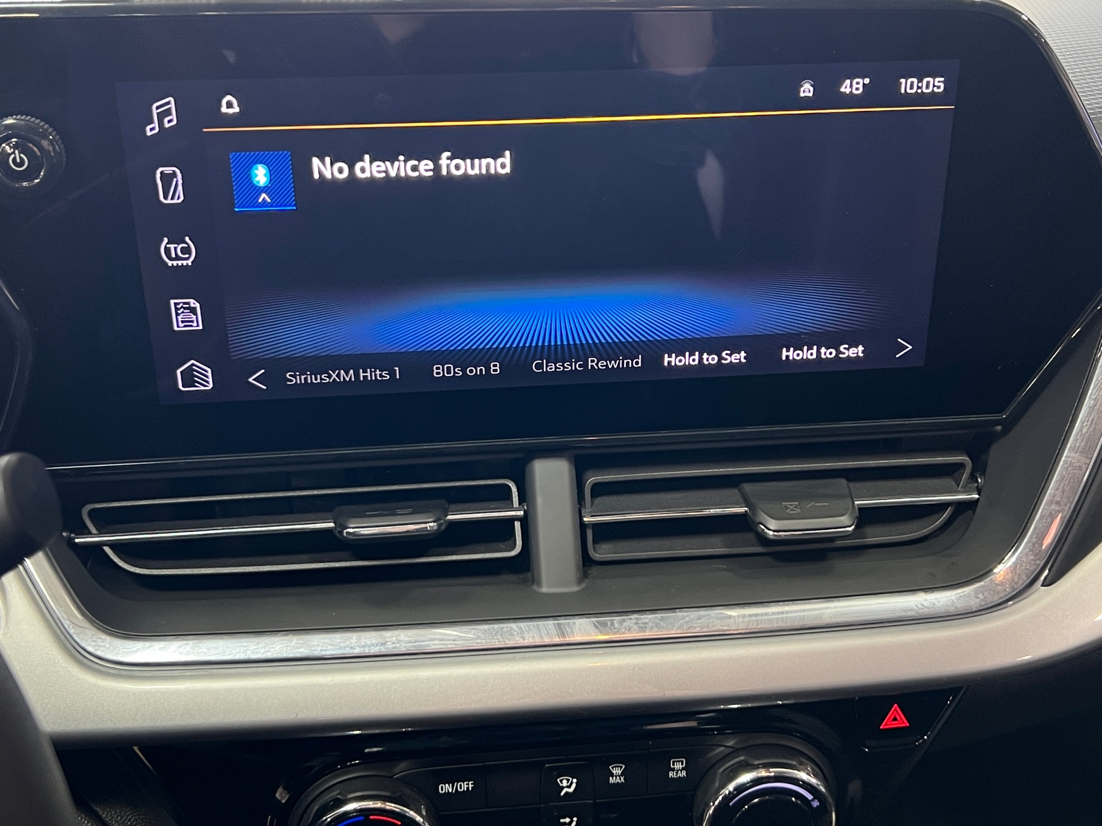 Thumbnail: 2025 Chevrolet Trax - 4