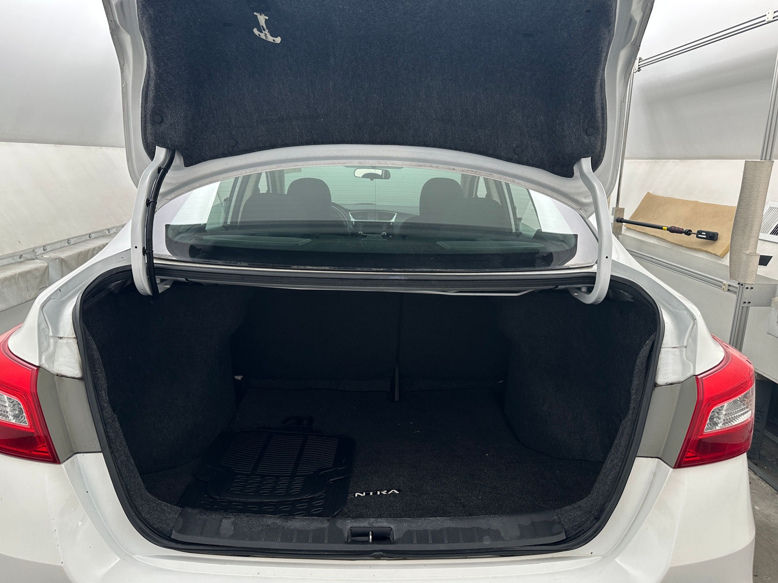 Thumbnail: 2018 Nissan Sentra - 7