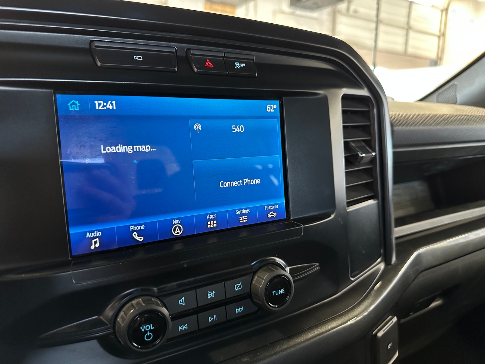 Thumbnail: 2022 Ford Econoline - 4