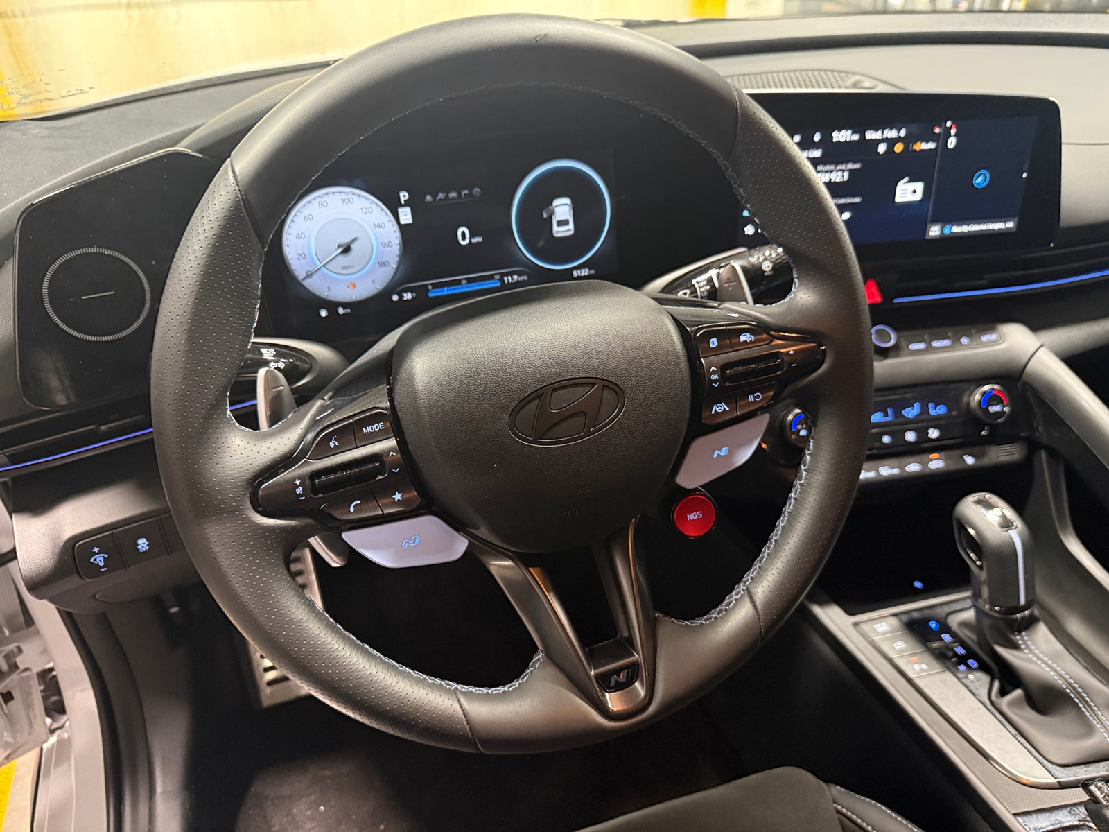 Thumbnail: 2025 Hyundai Elantra - 4