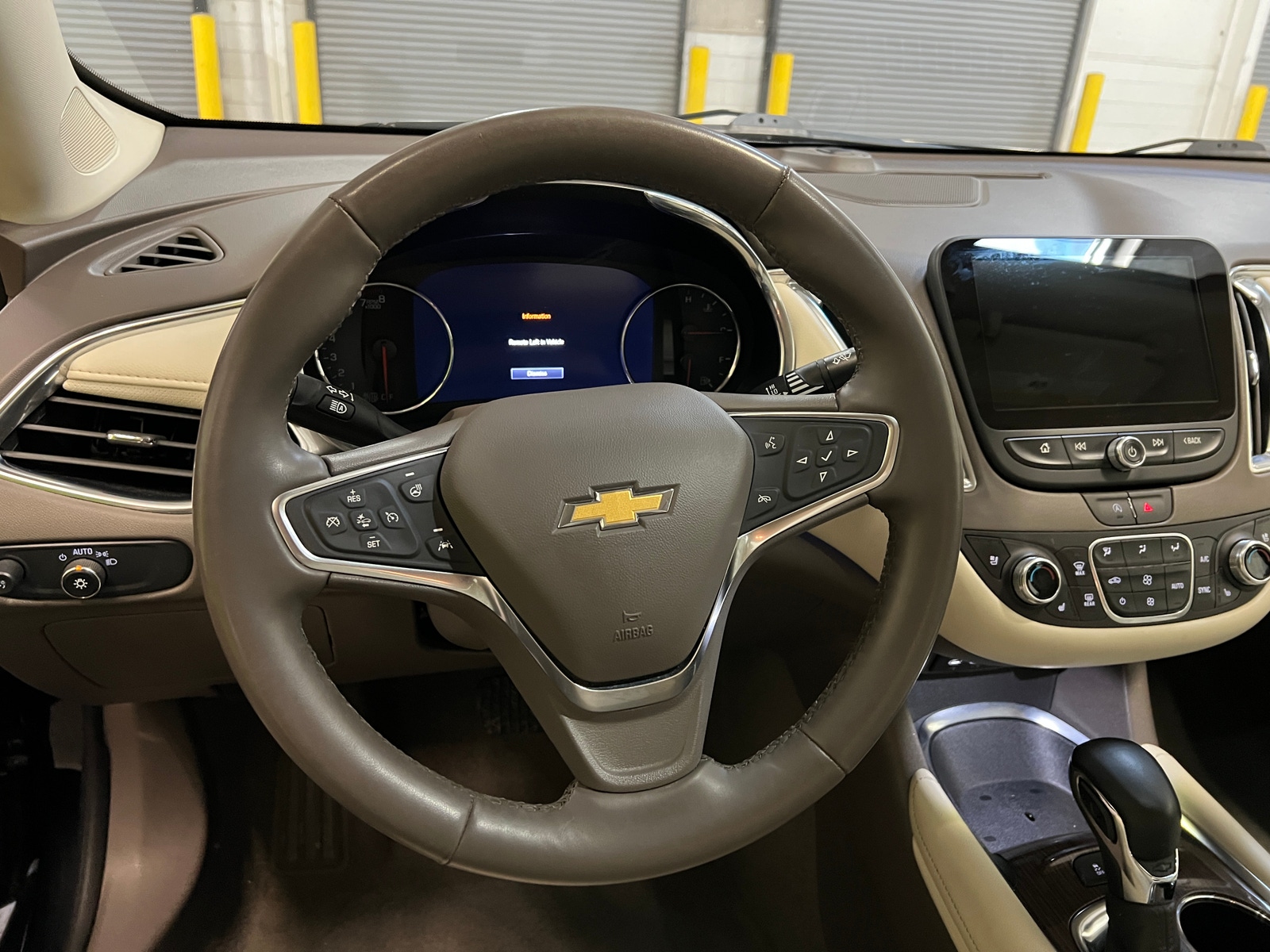 Thumbnail: 2024 Chevrolet Malibu - 4