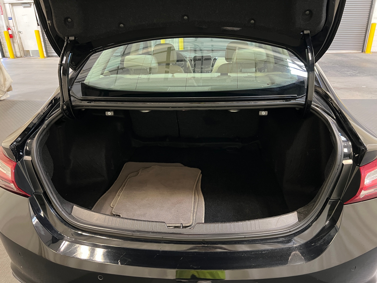 Thumbnail: 2024 Chevrolet Malibu - 6