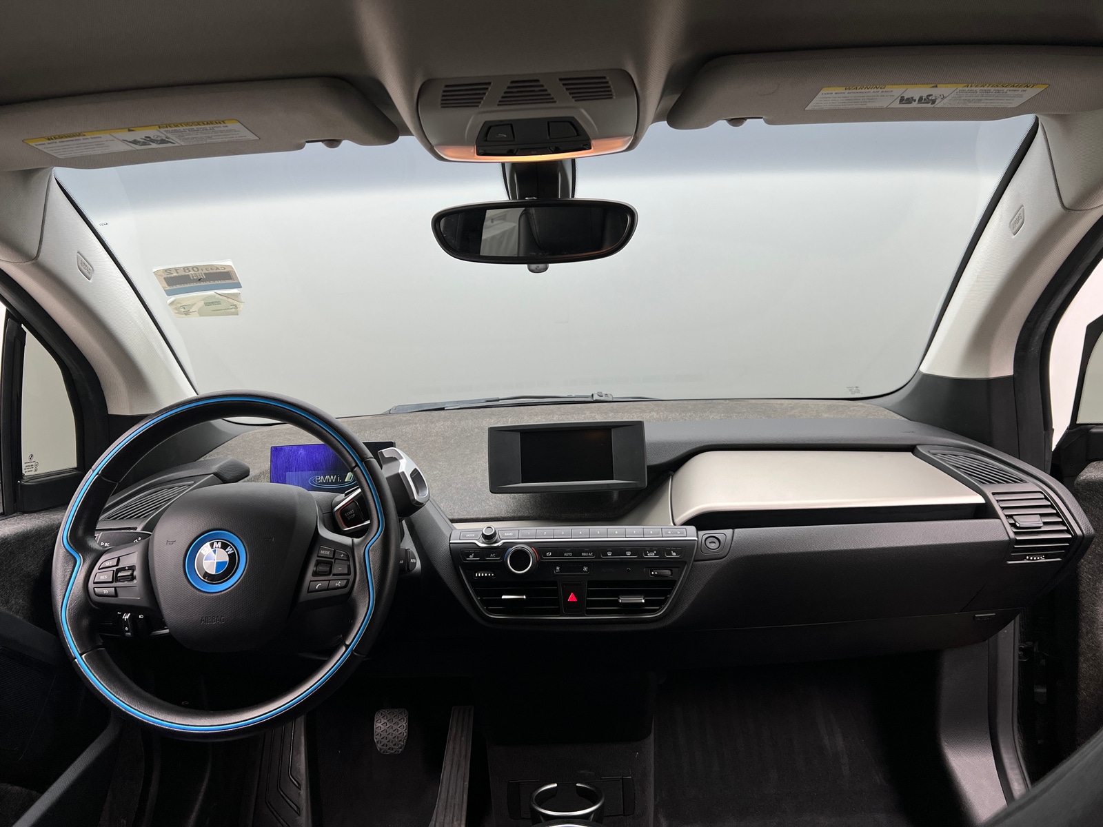 Thumbnail: 2018 BMW i3 - 3