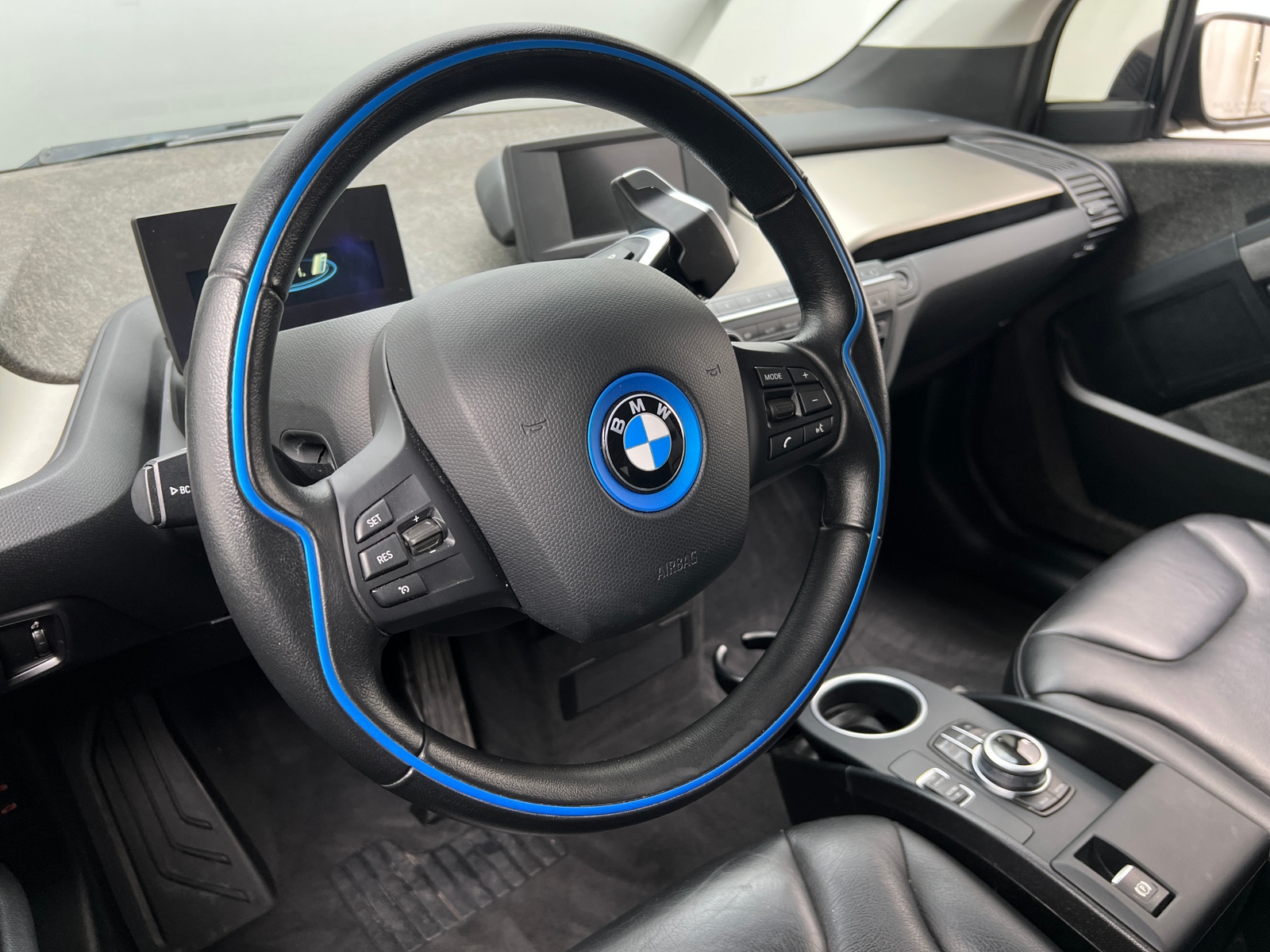 Thumbnail: 2018 BMW i3 - 5