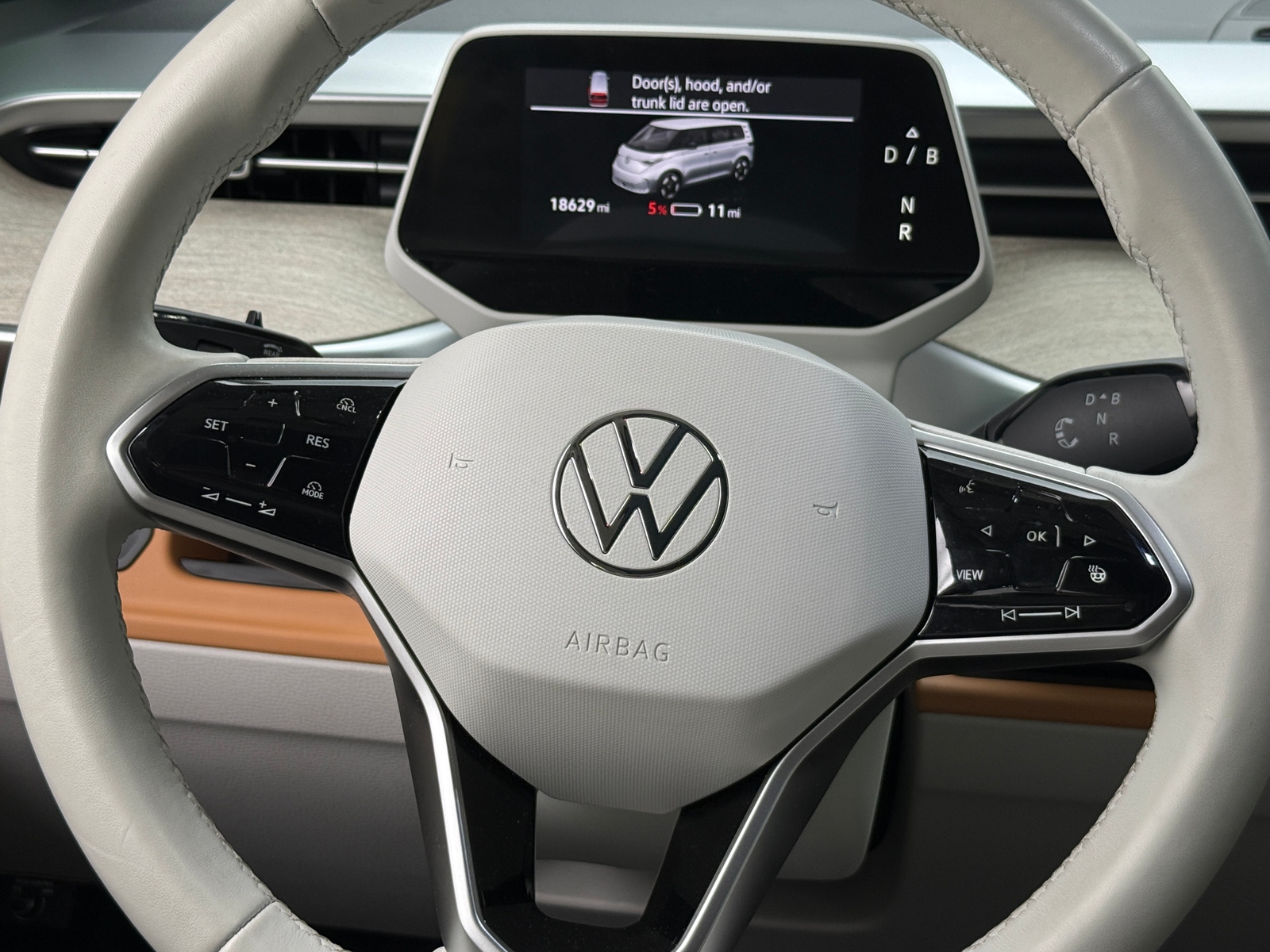 Thumbnail: 2025 Volkswagen ID.Buzz - 4