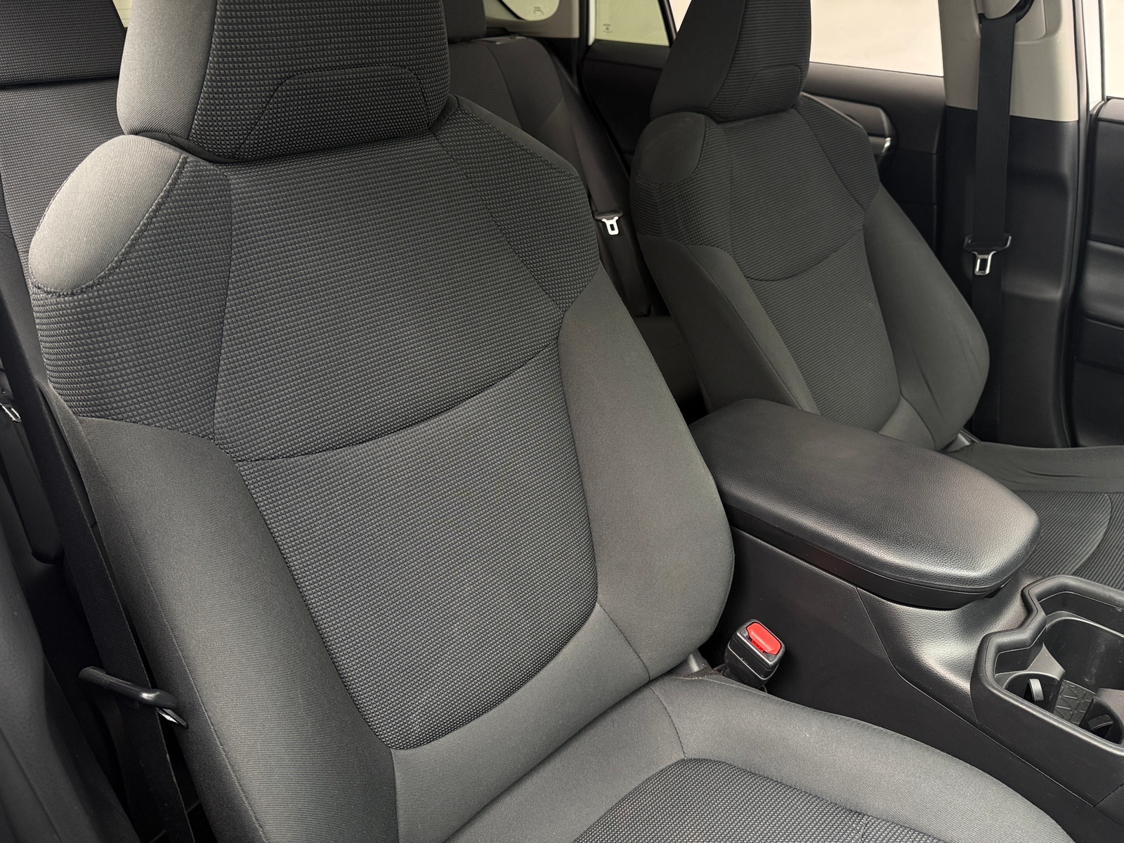 Thumbnail: 2019 Toyota RAV4 - 2