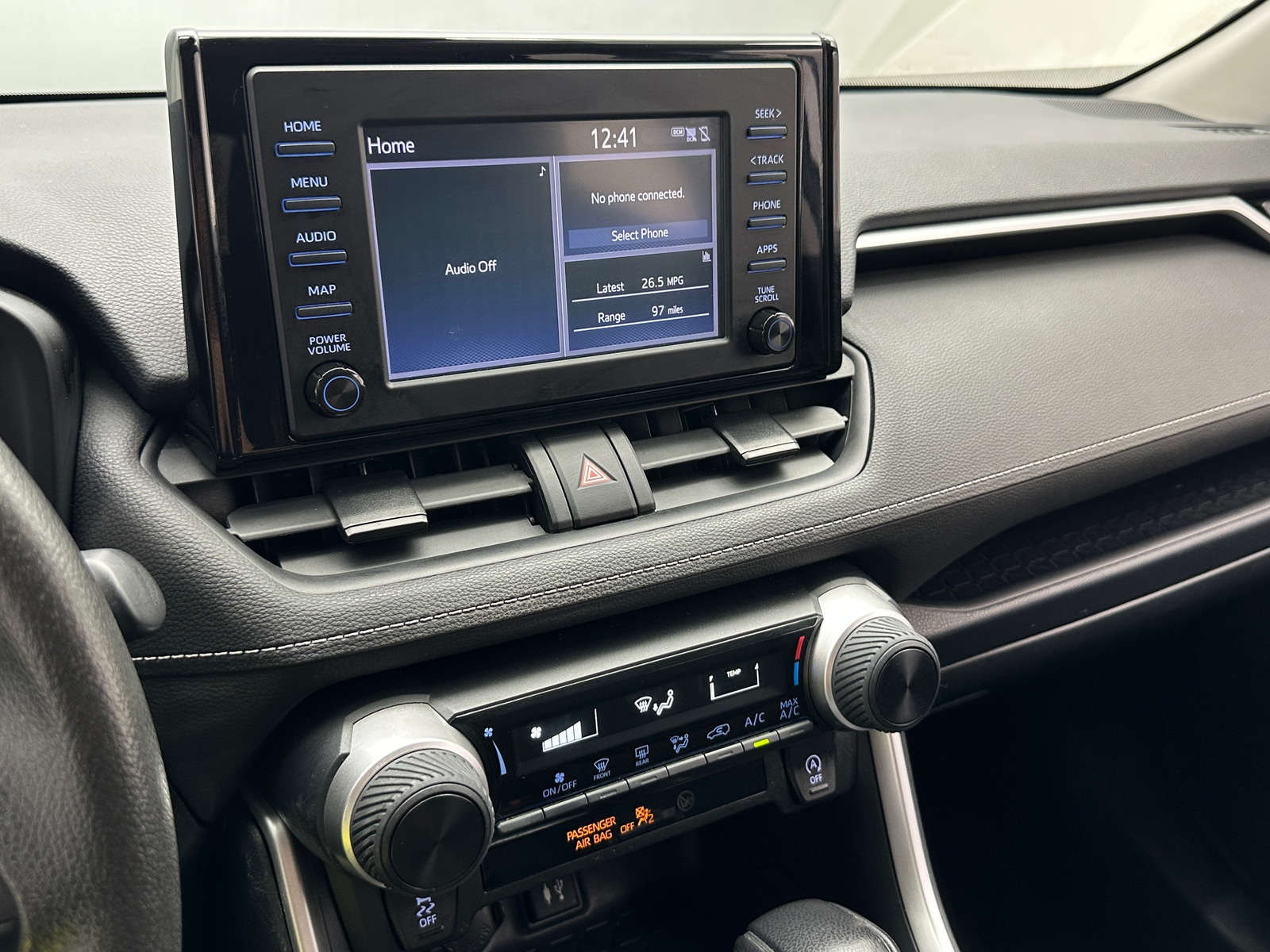 Thumbnail: 2019 Toyota RAV4 - 4