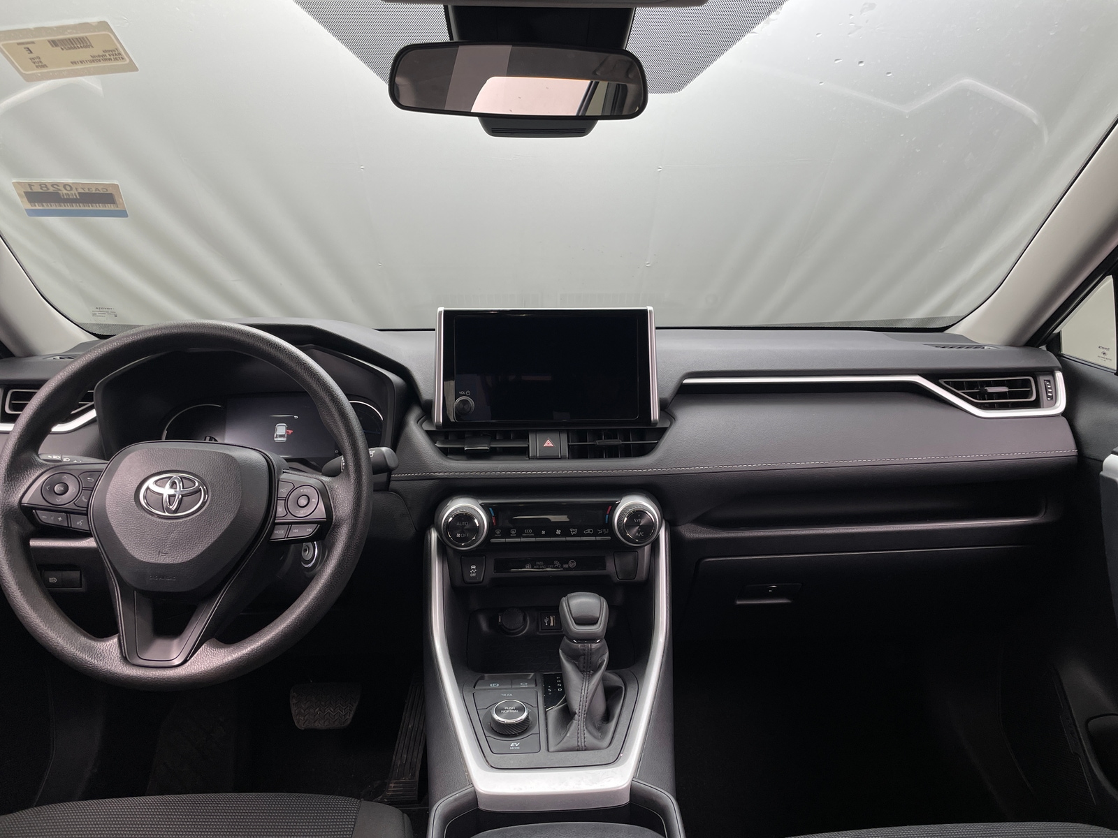 Thumbnail: 2025 Toyota RAV4 - 3