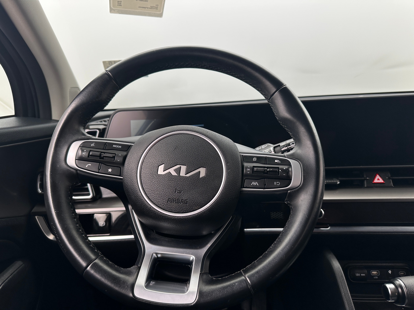 Thumbnail: 2023 Kia Sportage - 4