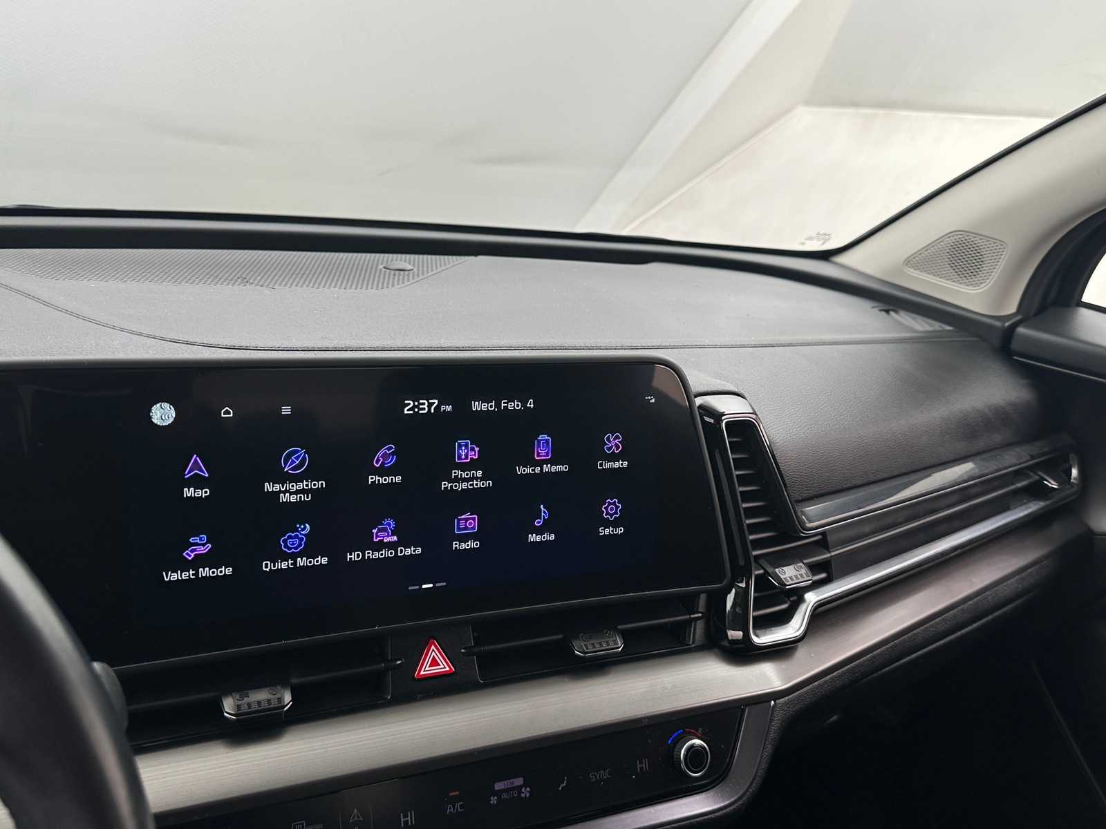 Thumbnail: 2023 Kia Sportage - 3