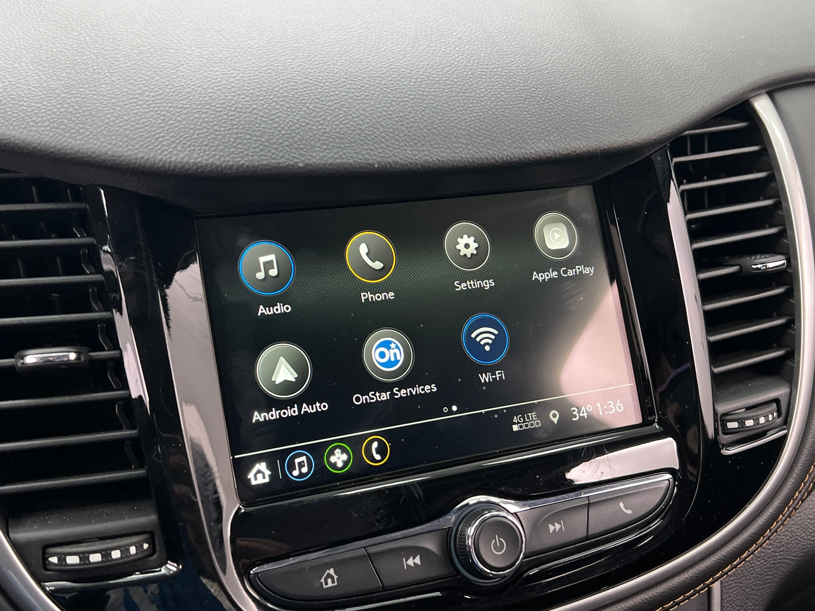 Thumbnail: 2019 Chevrolet Trax - 4