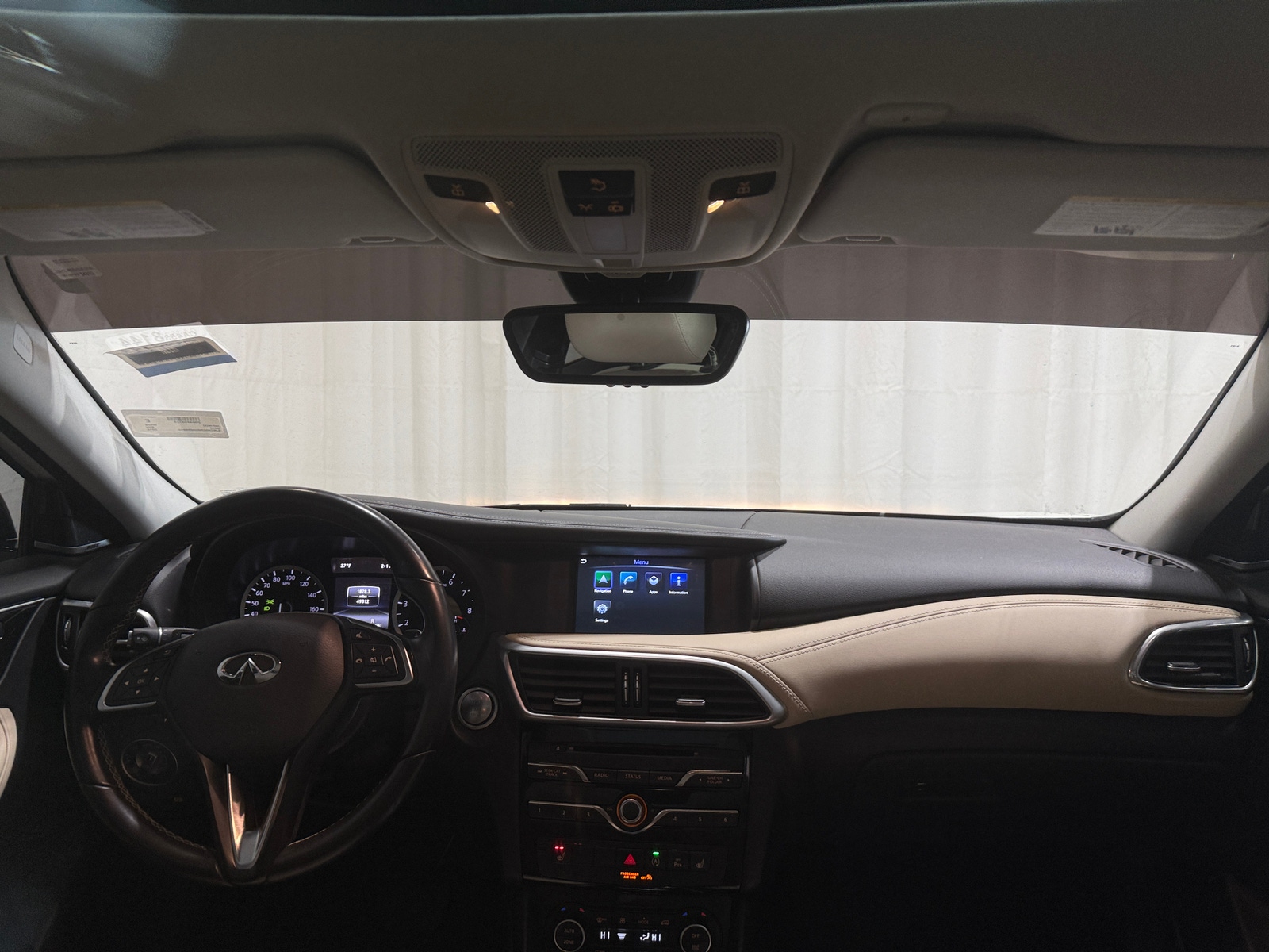 Thumbnail: 2018 INFINITI QX30 - 2