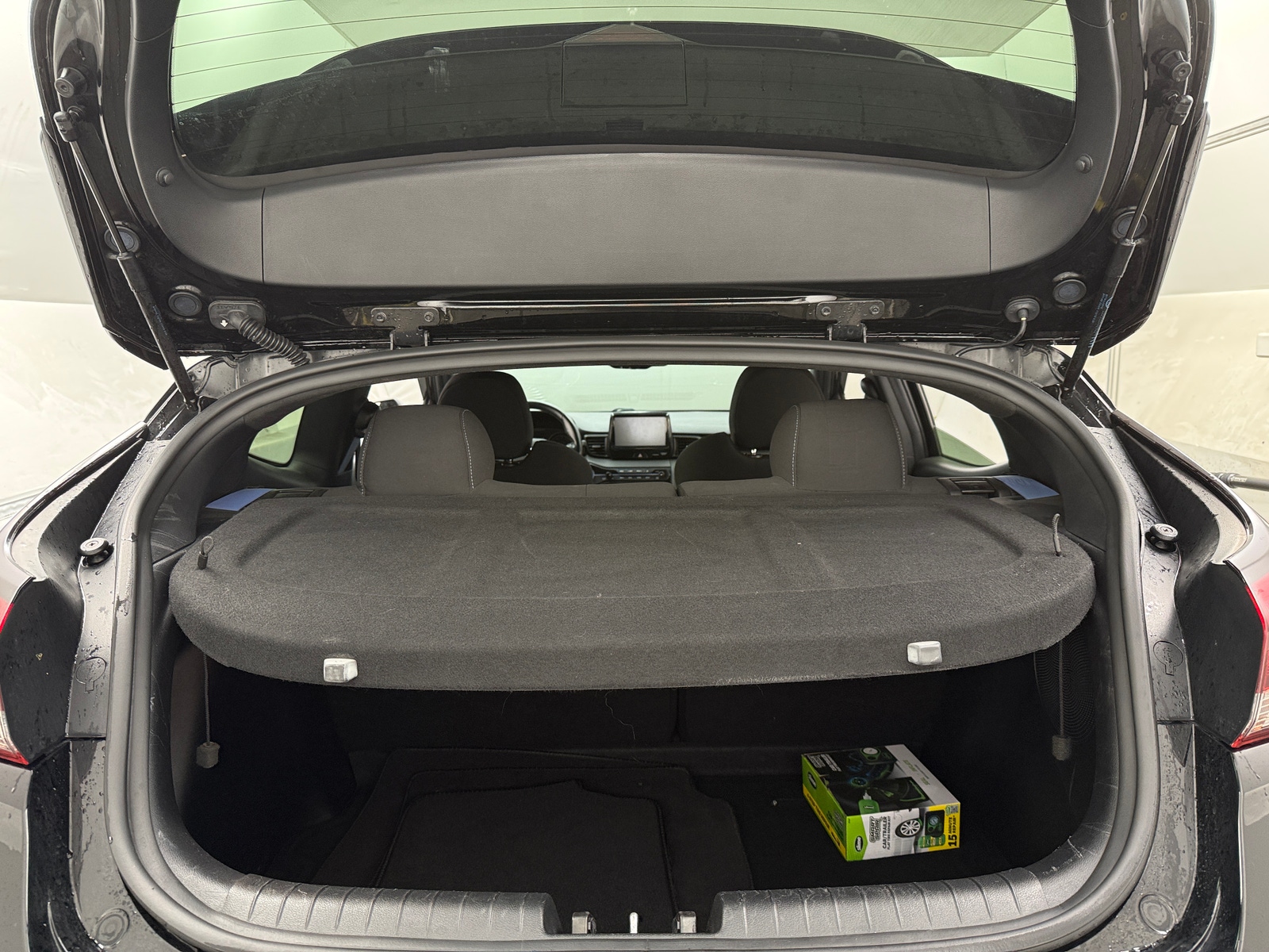 Thumbnail: 2020 Hyundai Veloster - 7