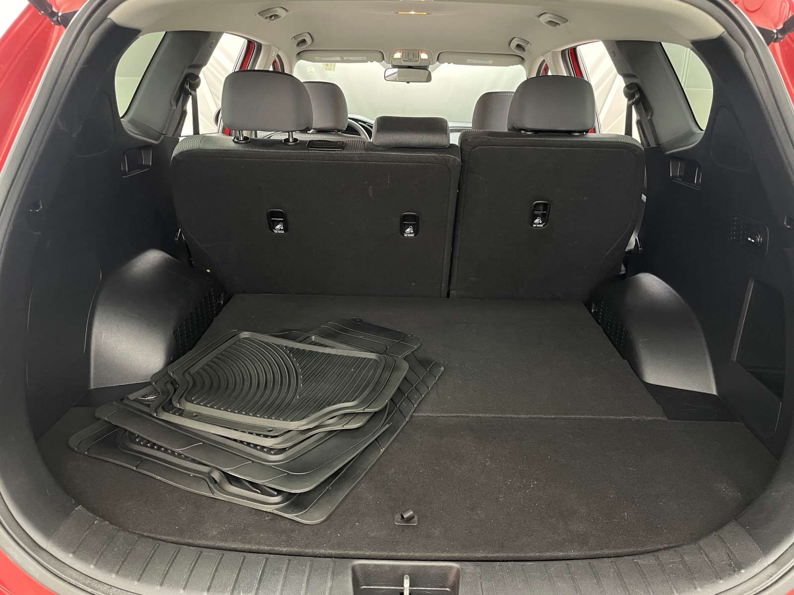 Thumbnail: 2019 Hyundai Santa Fe - 7