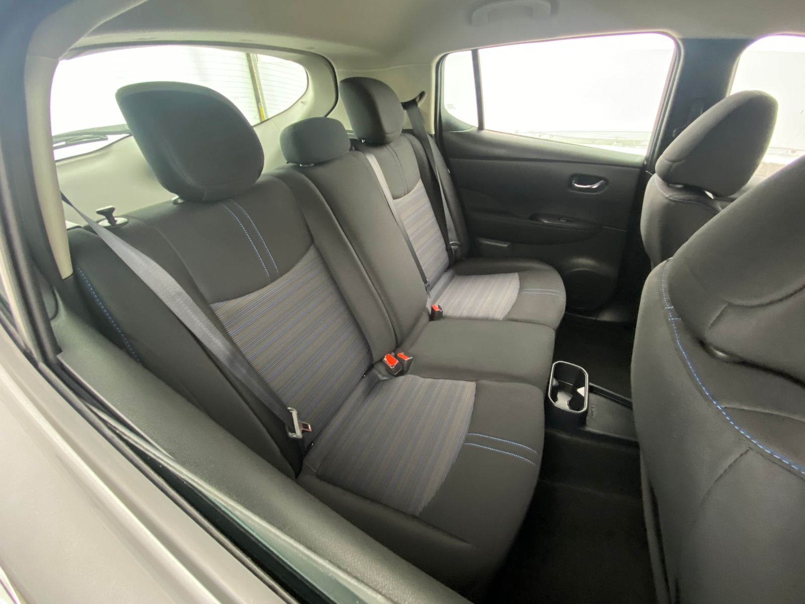 Thumbnail: 2023 Nissan Leaf - 6