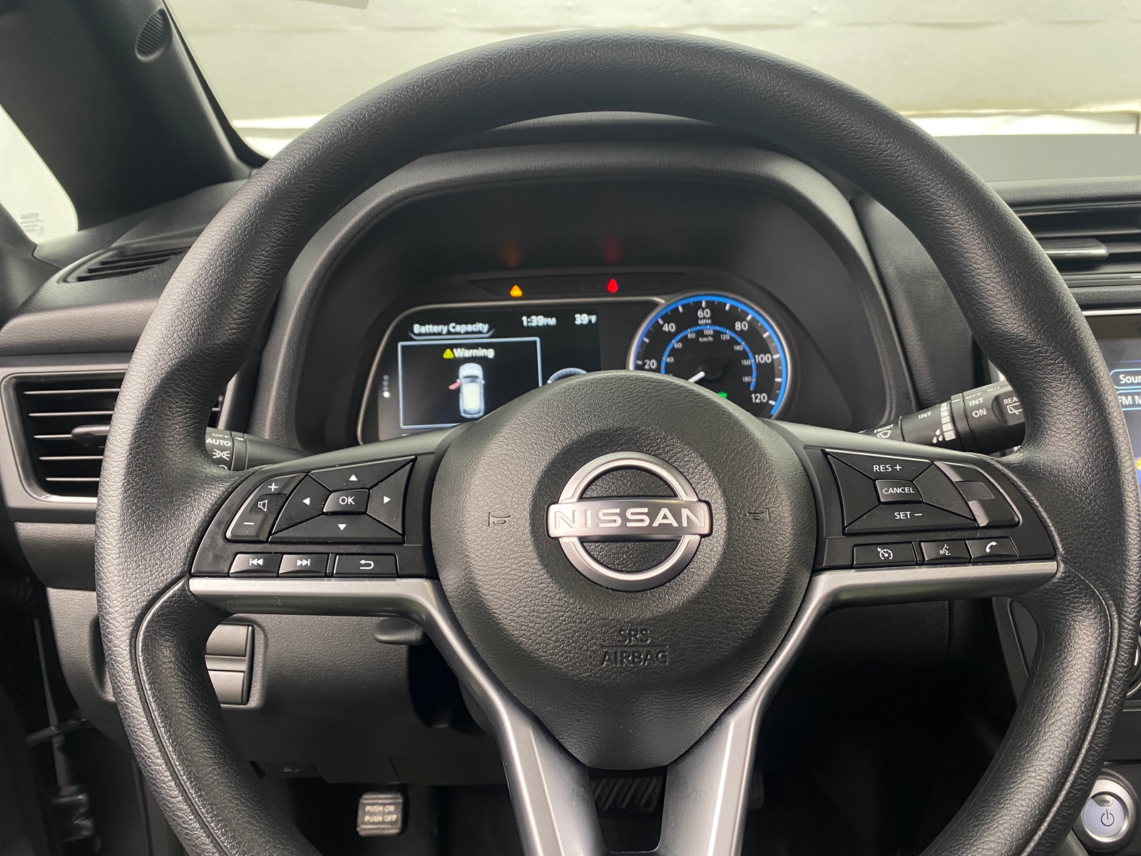 Thumbnail: 2023 Nissan Leaf - 5