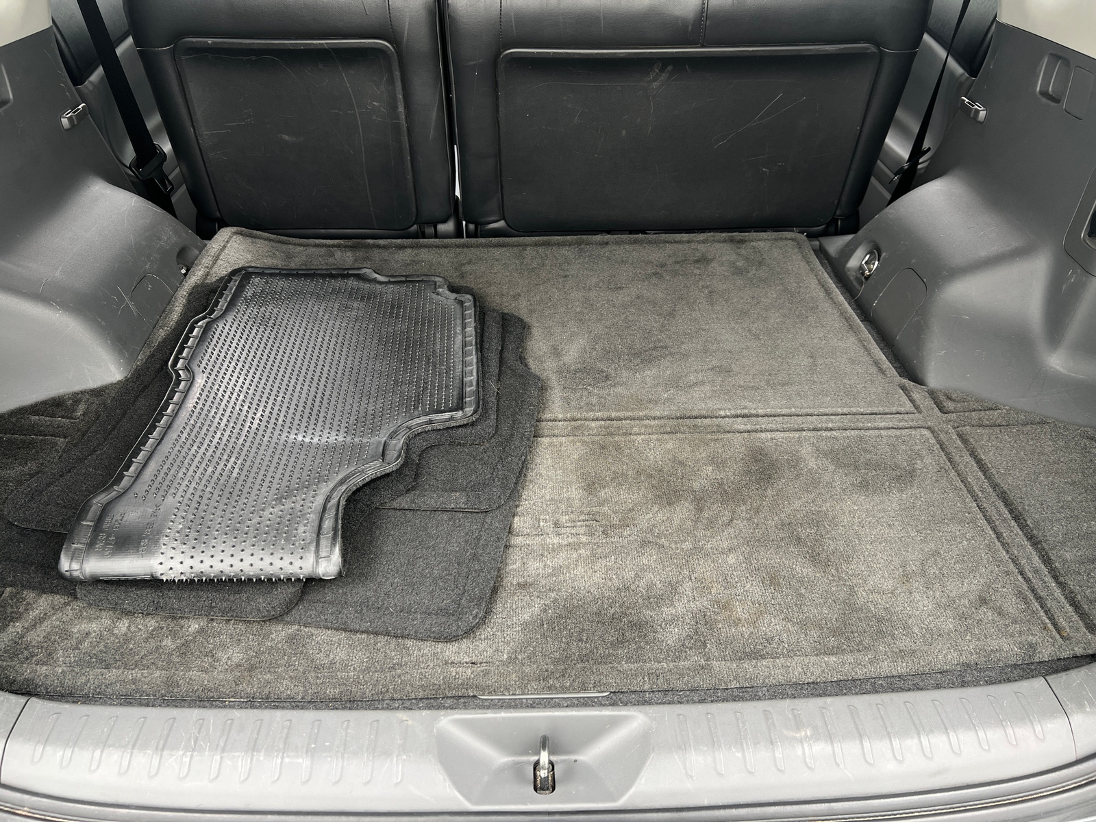 Thumbnail: 2013 Toyota Prius v - 7