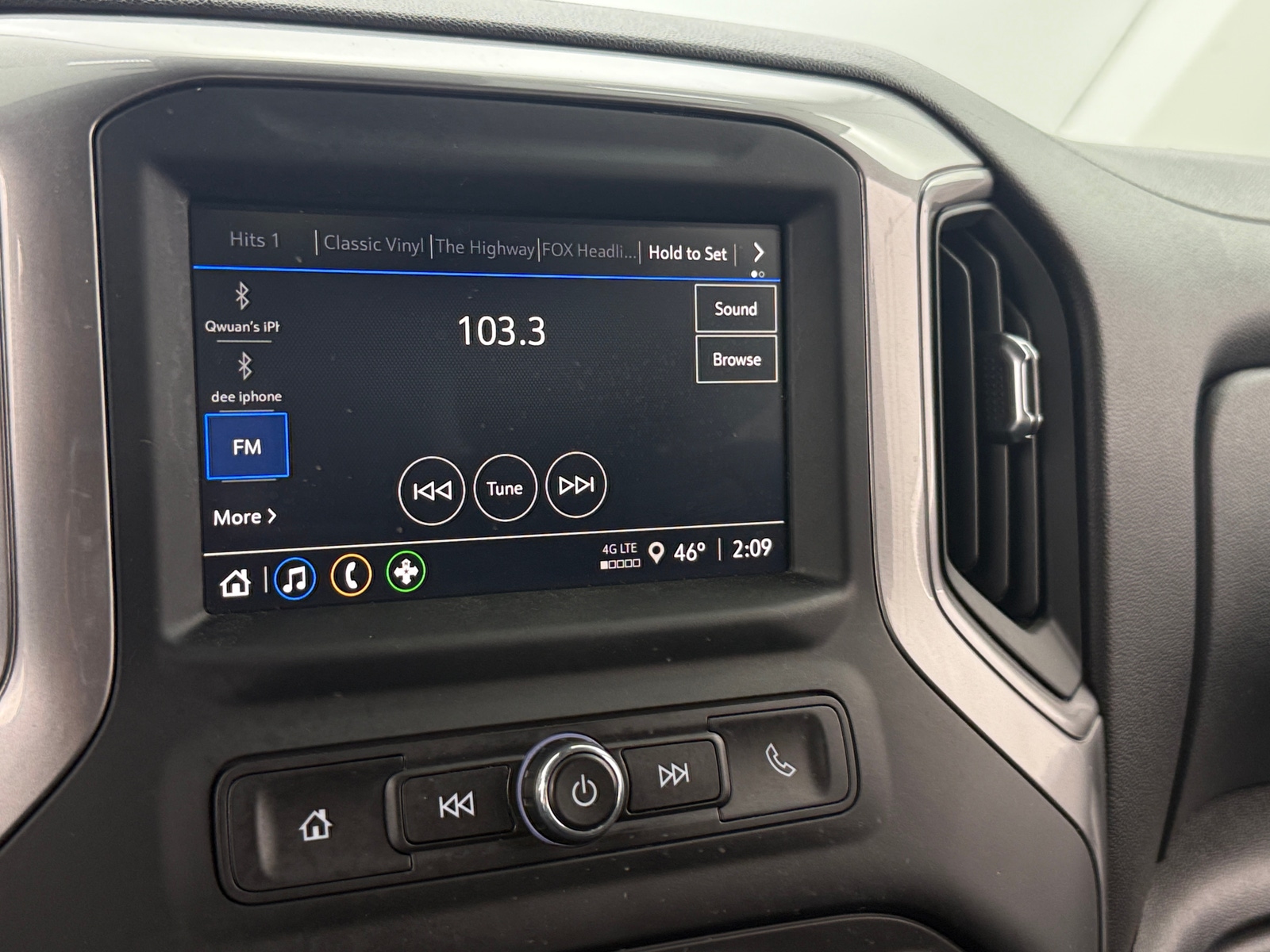 Thumbnail: 2024 Chevrolet Silverado 1500 - 4