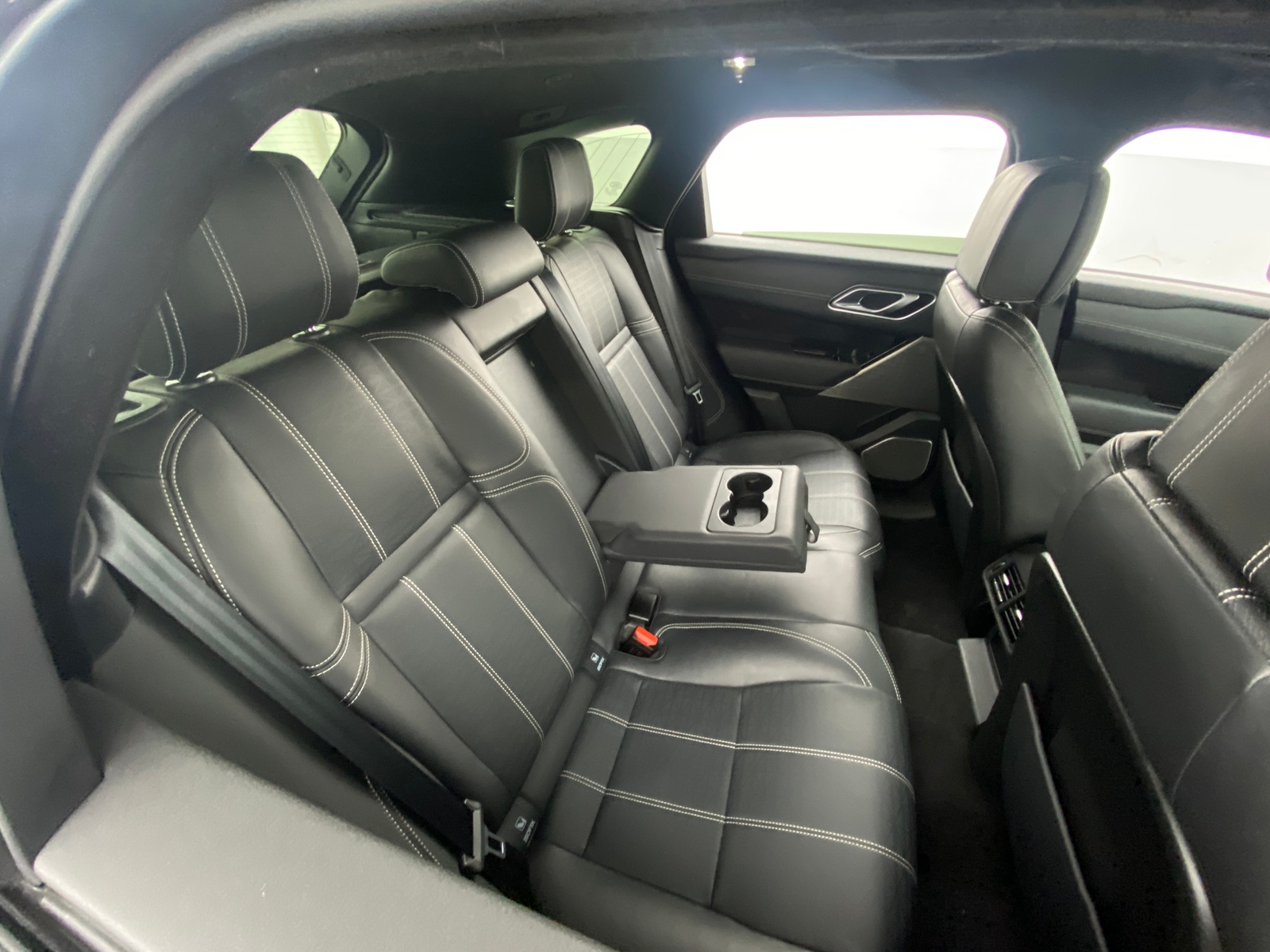 Thumbnail: 2021 Land Rover Range Rover Velar - 5