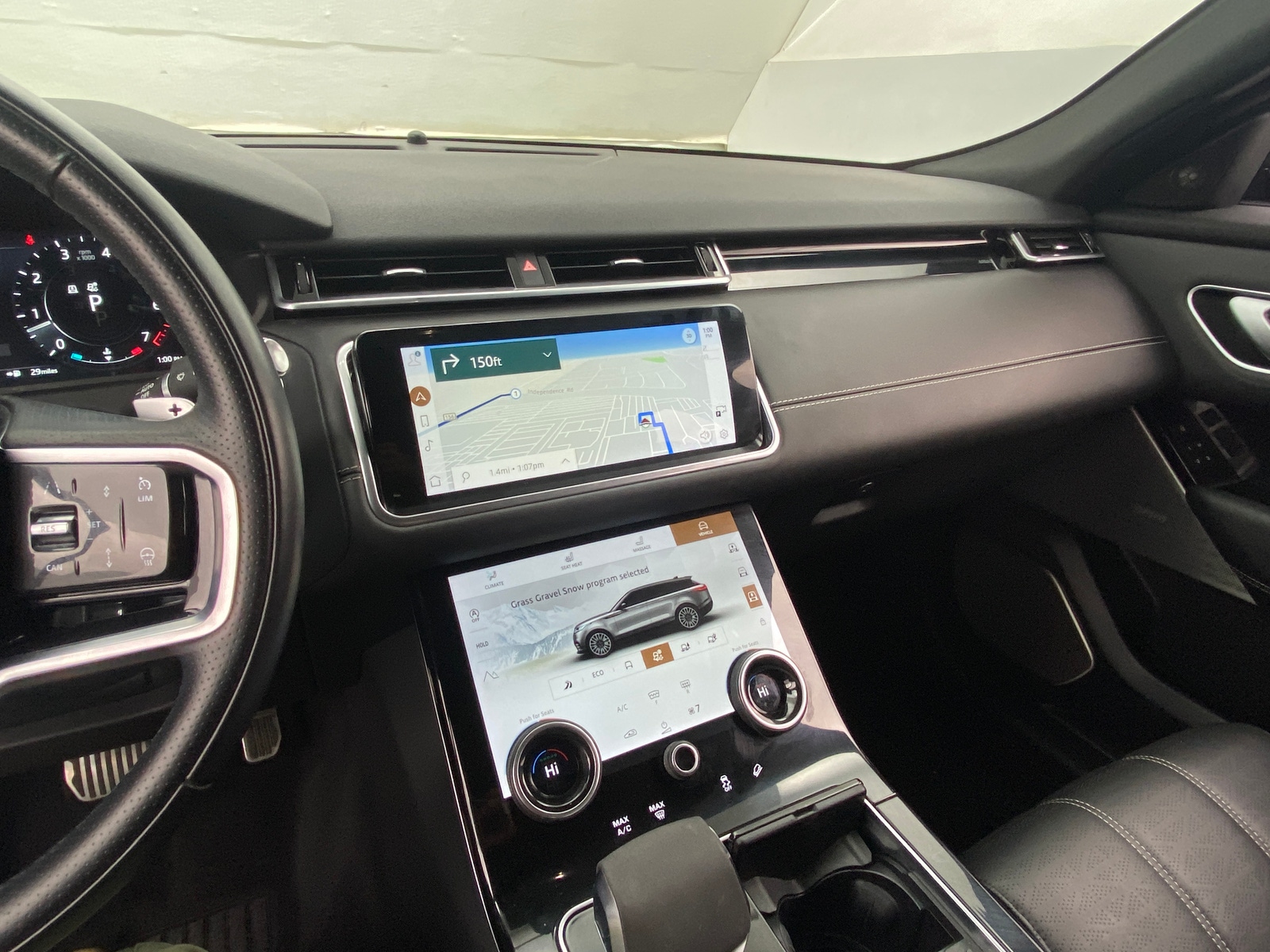 Thumbnail: 2021 Land Rover Range Rover Velar - 3