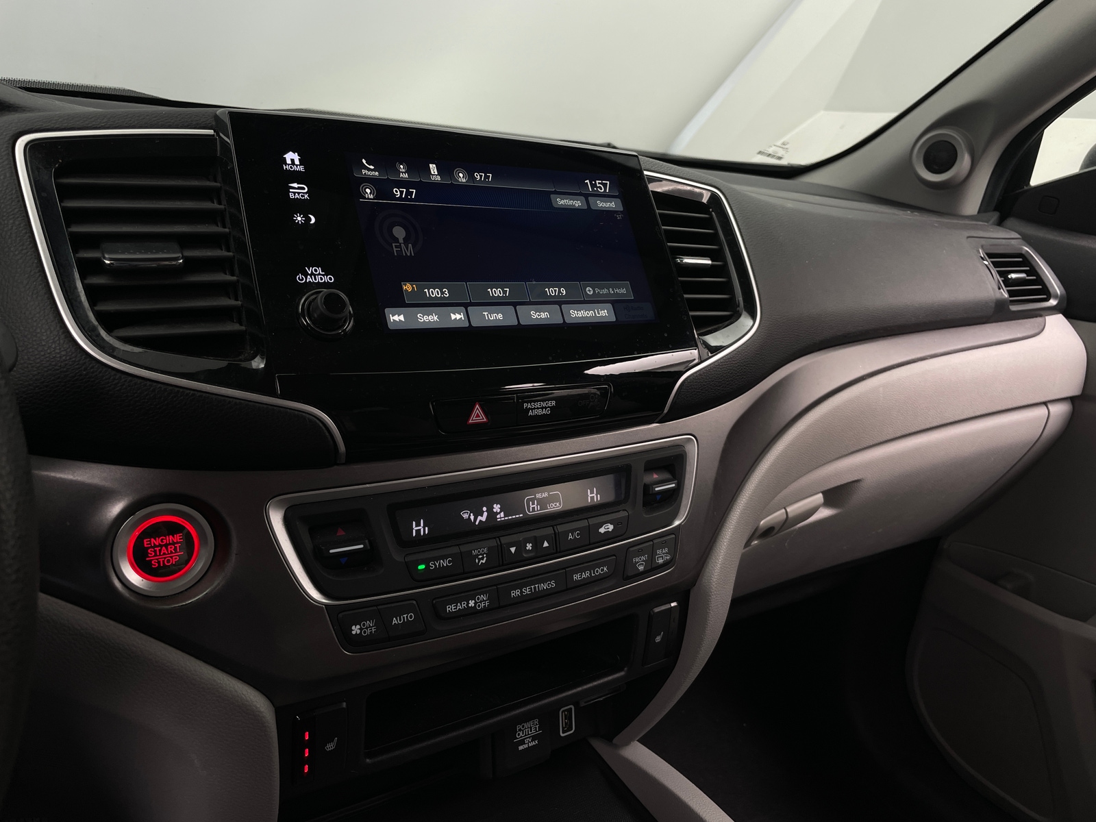 Thumbnail: 2019 Honda Pilot - 4