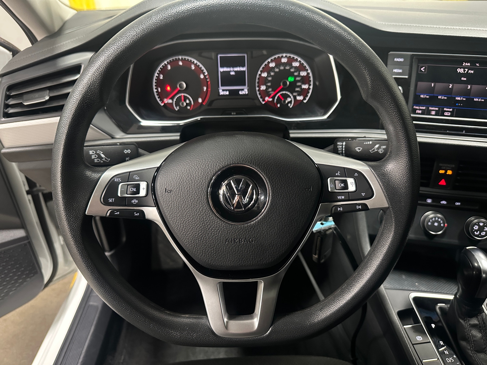 Thumbnail: 2019 Volkswagen Jetta - 5