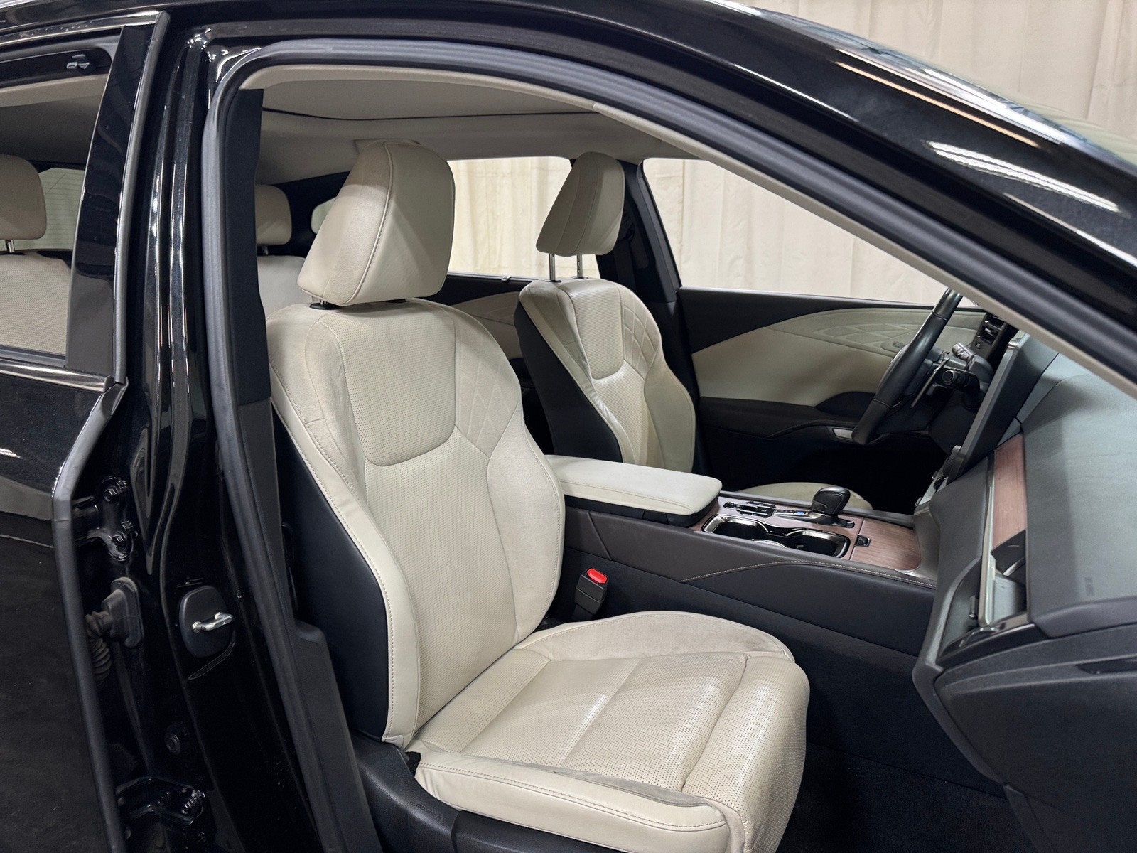 Thumbnail: 2023 Lexus RX - 2