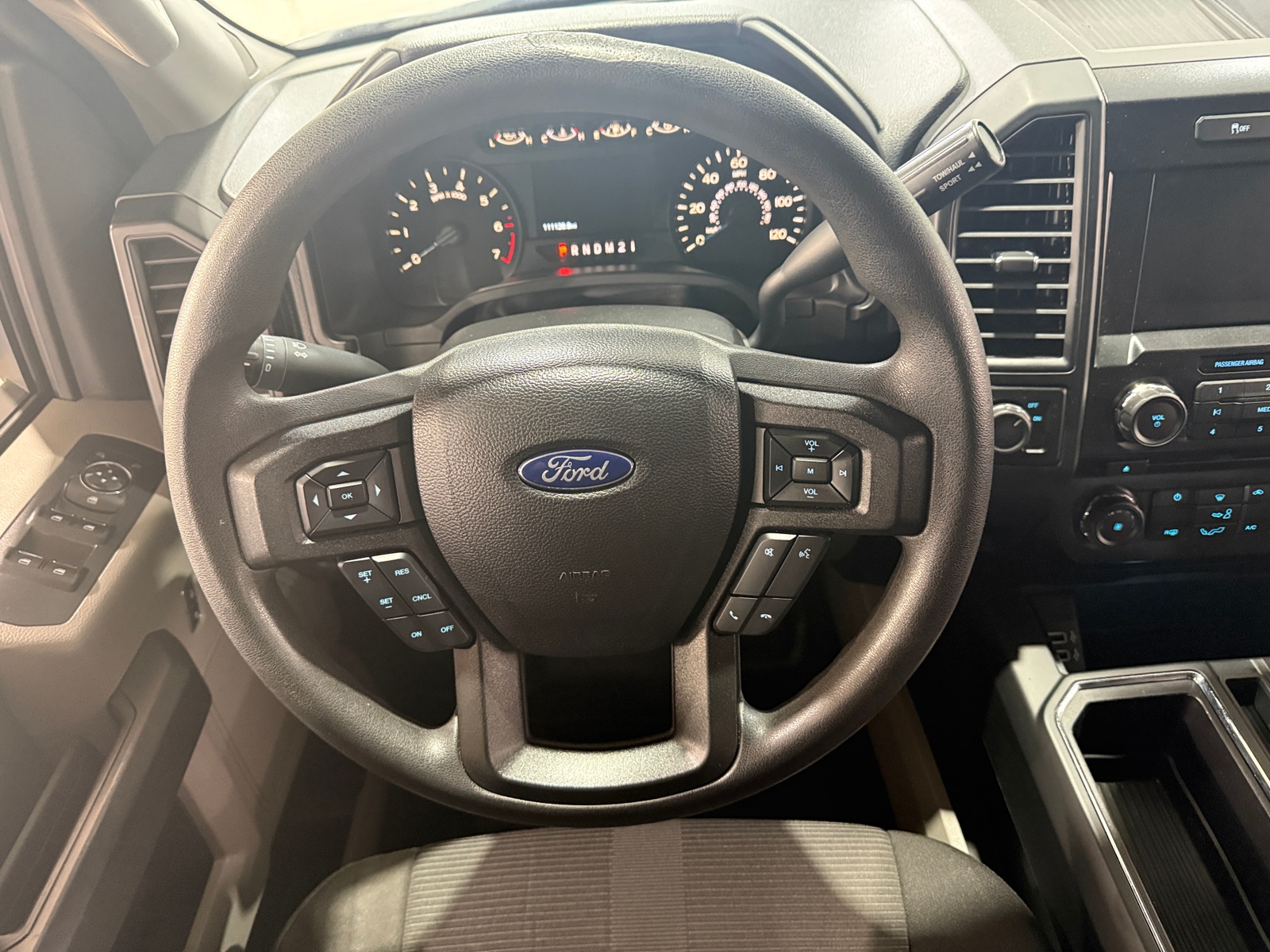 Thumbnail: 2017 Ford Econoline - 5