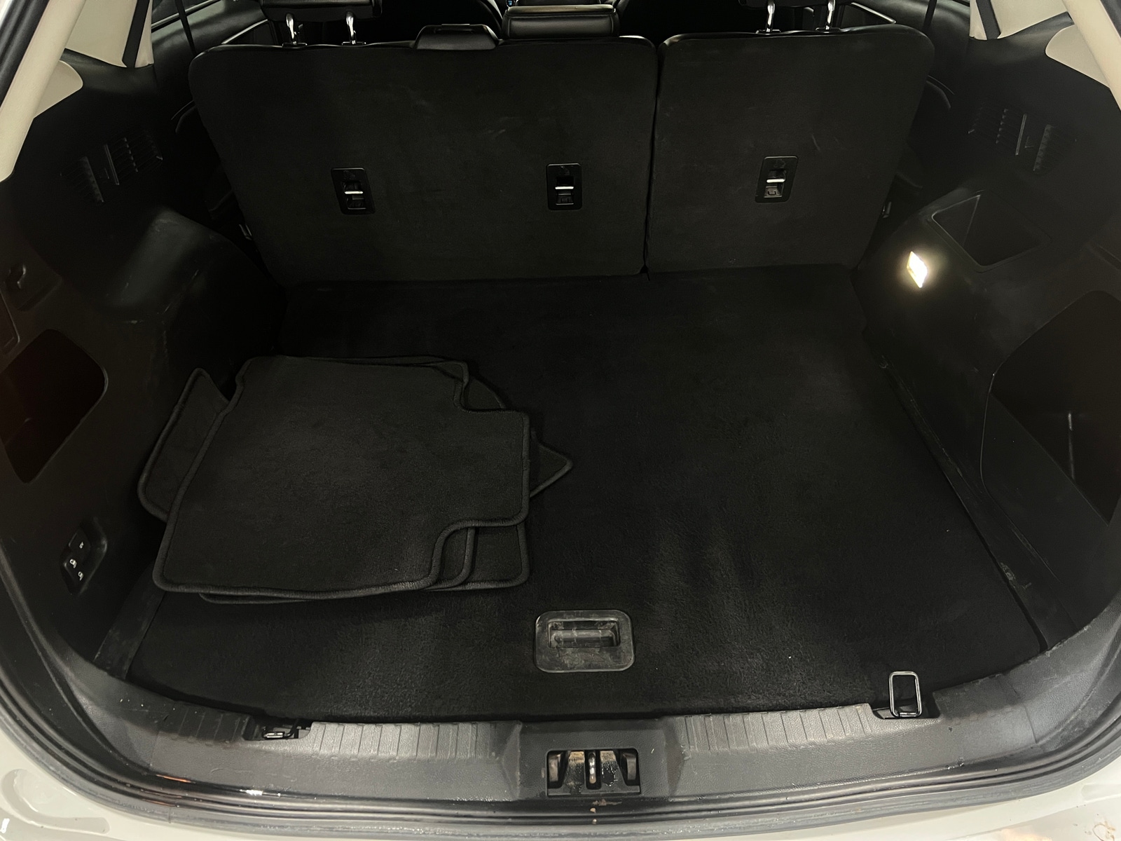 Thumbnail: 2020 Ford Edge - 6