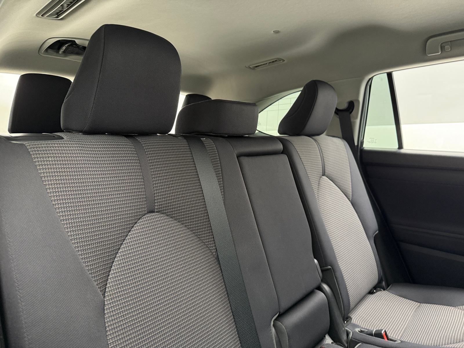 Thumbnail: 2020 Toyota Highlander - 6