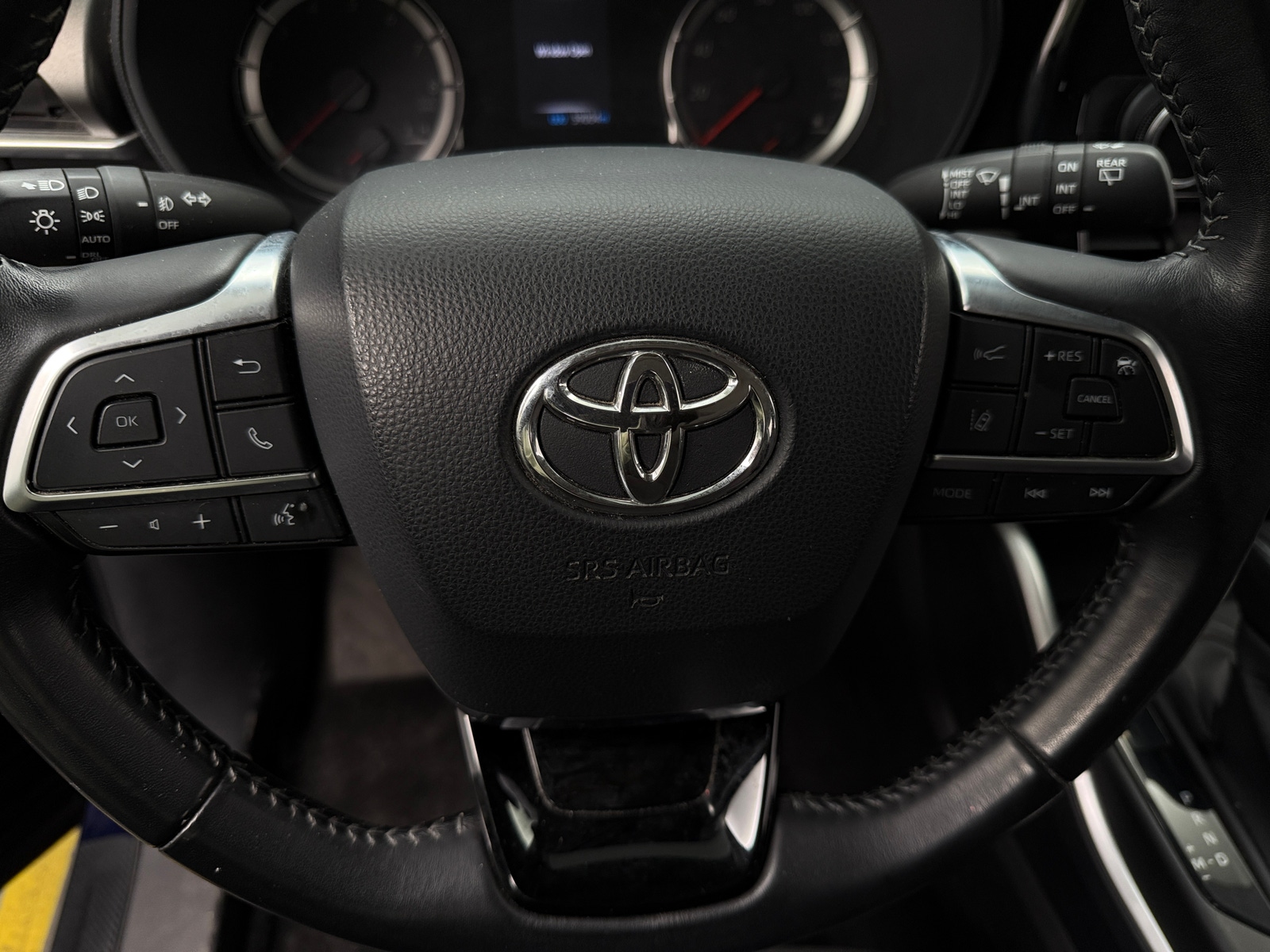 Thumbnail: 2020 Toyota Highlander - 5