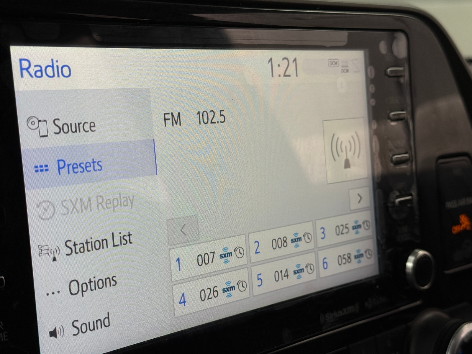 Thumbnail: 2020 Toyota Highlander - 4