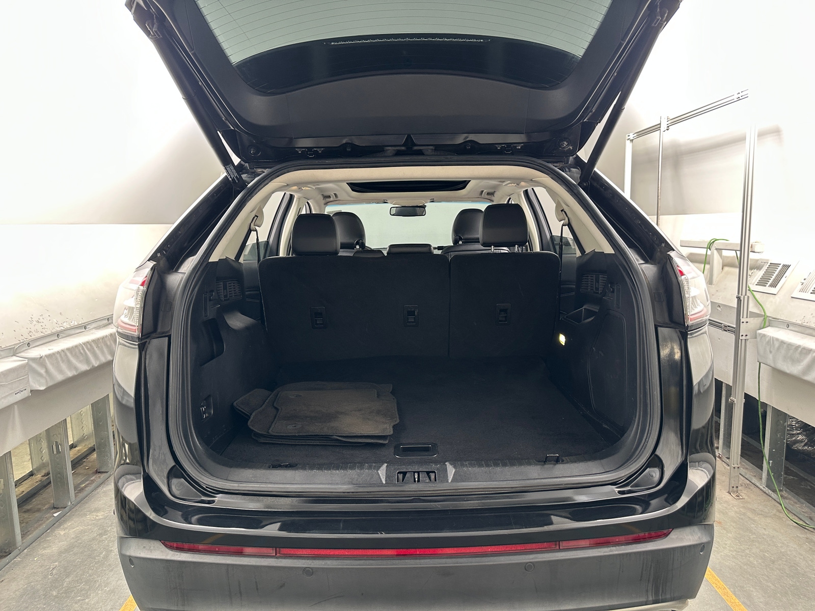 Thumbnail: 2015 Ford Edge - 6