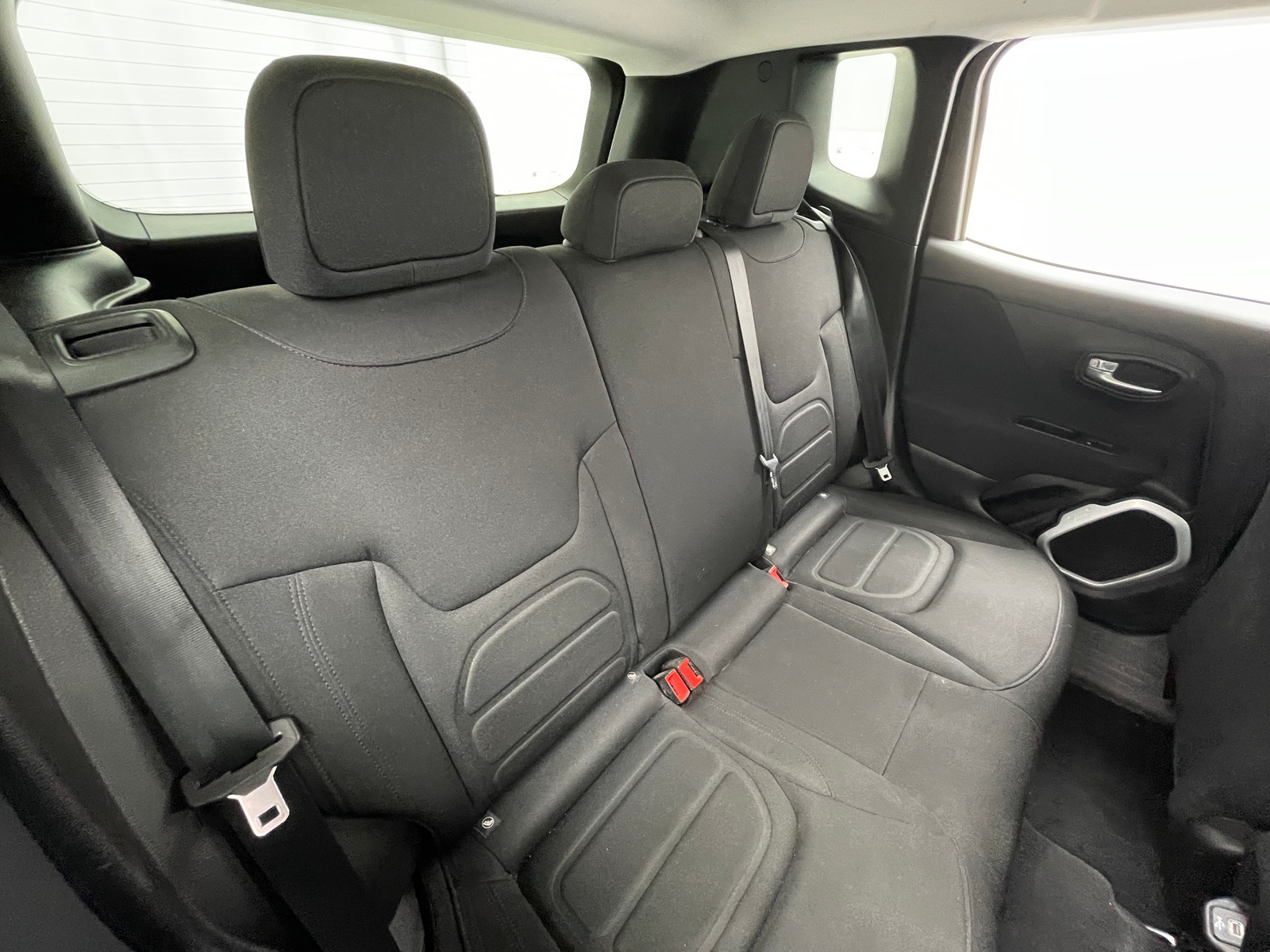 Thumbnail: 2018 Jeep Renegade - 6