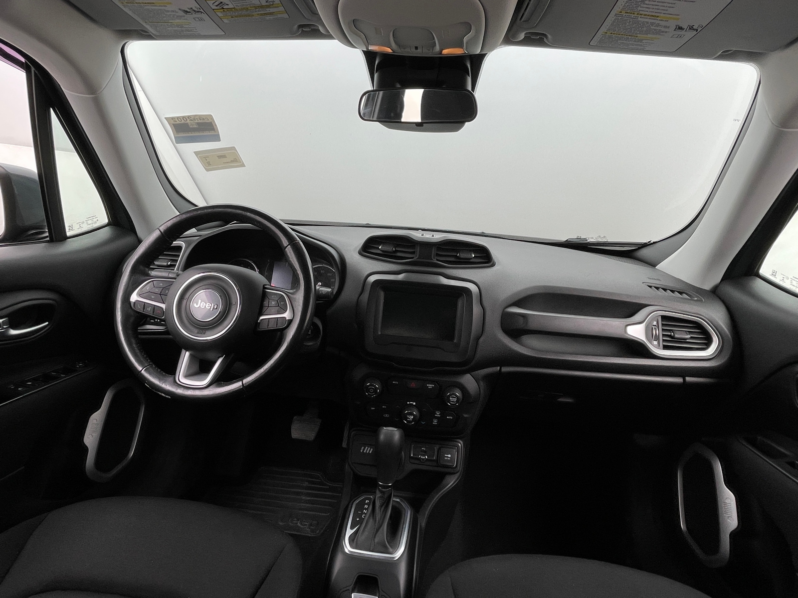 Thumbnail: 2018 Jeep Renegade - 3